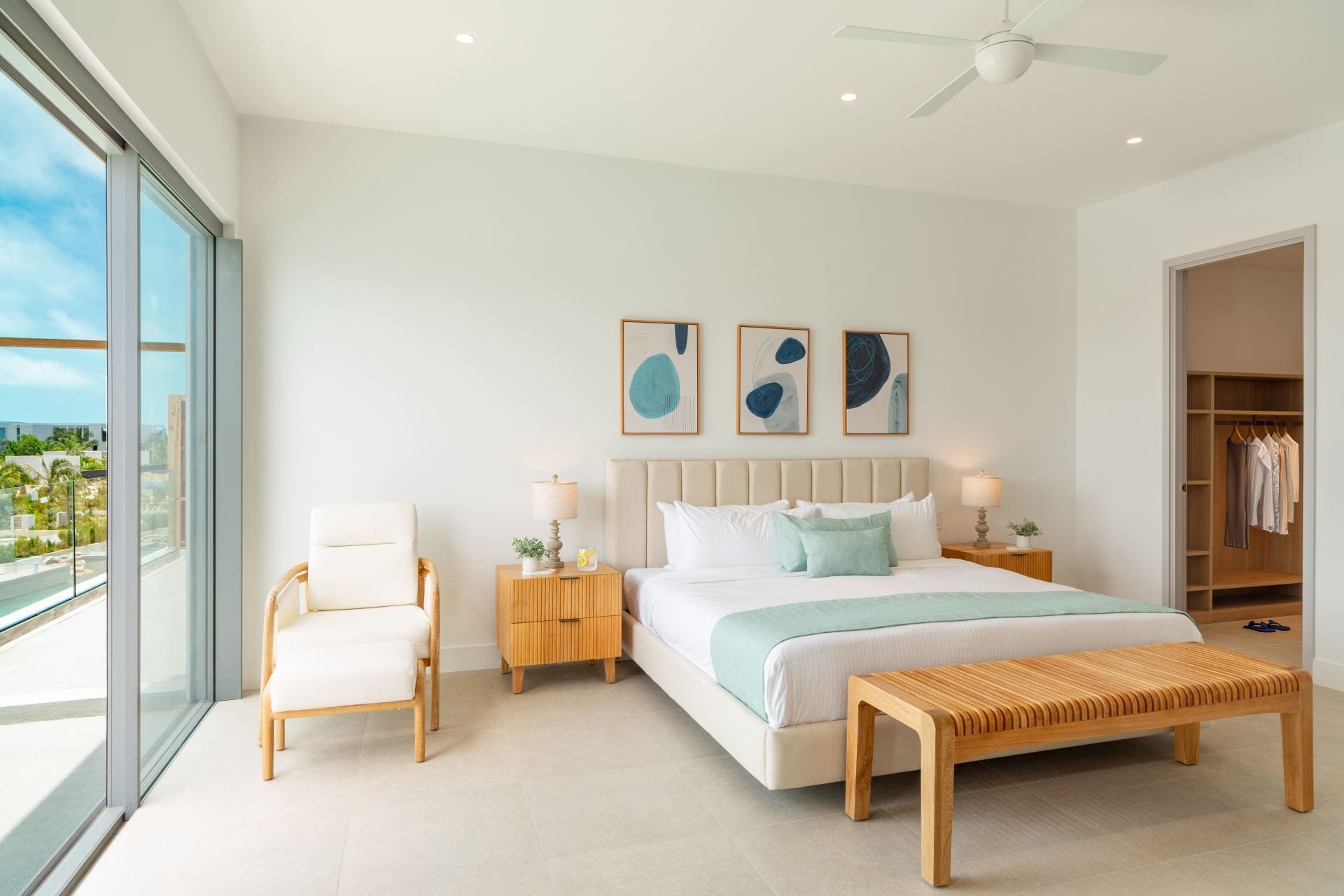 South Bank Boat House Three Bedroom — luxury villa photo 1
