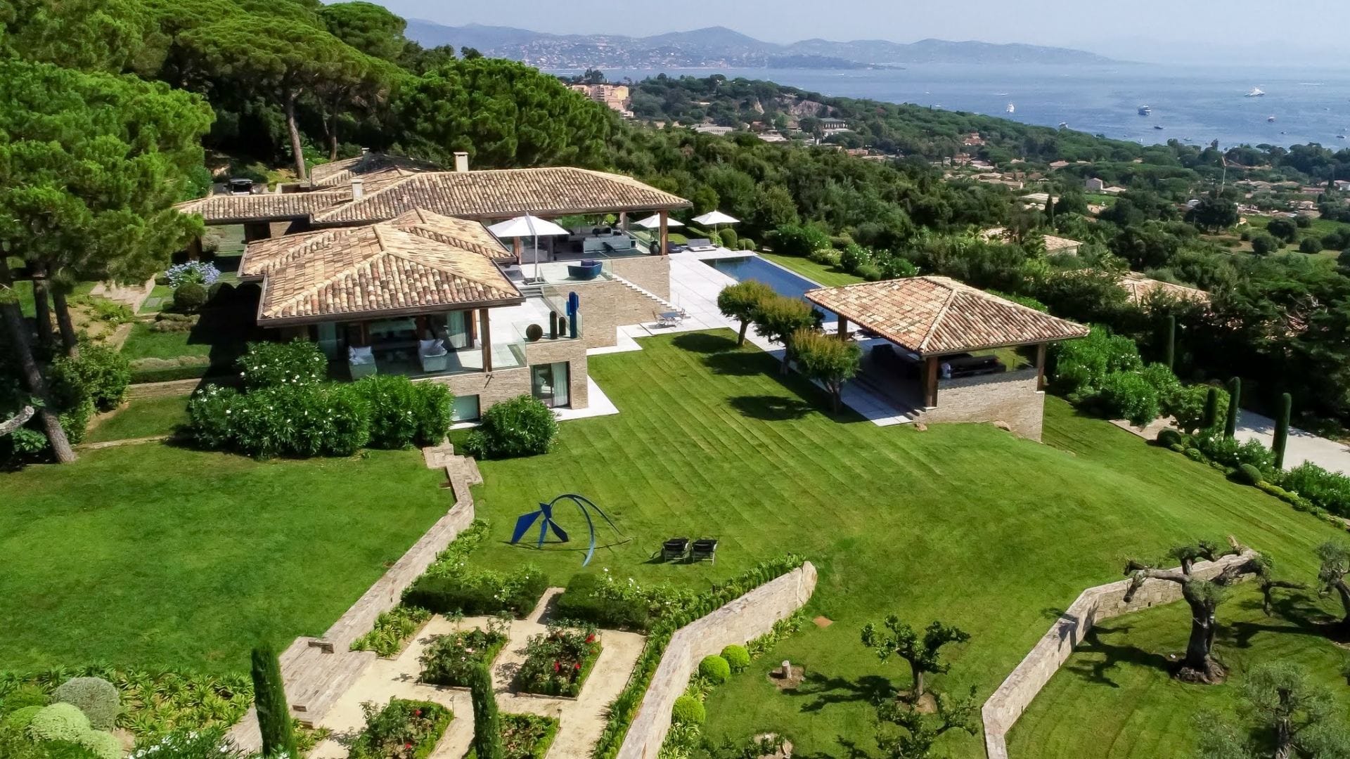 Villa Poa — luxury villa photo 1