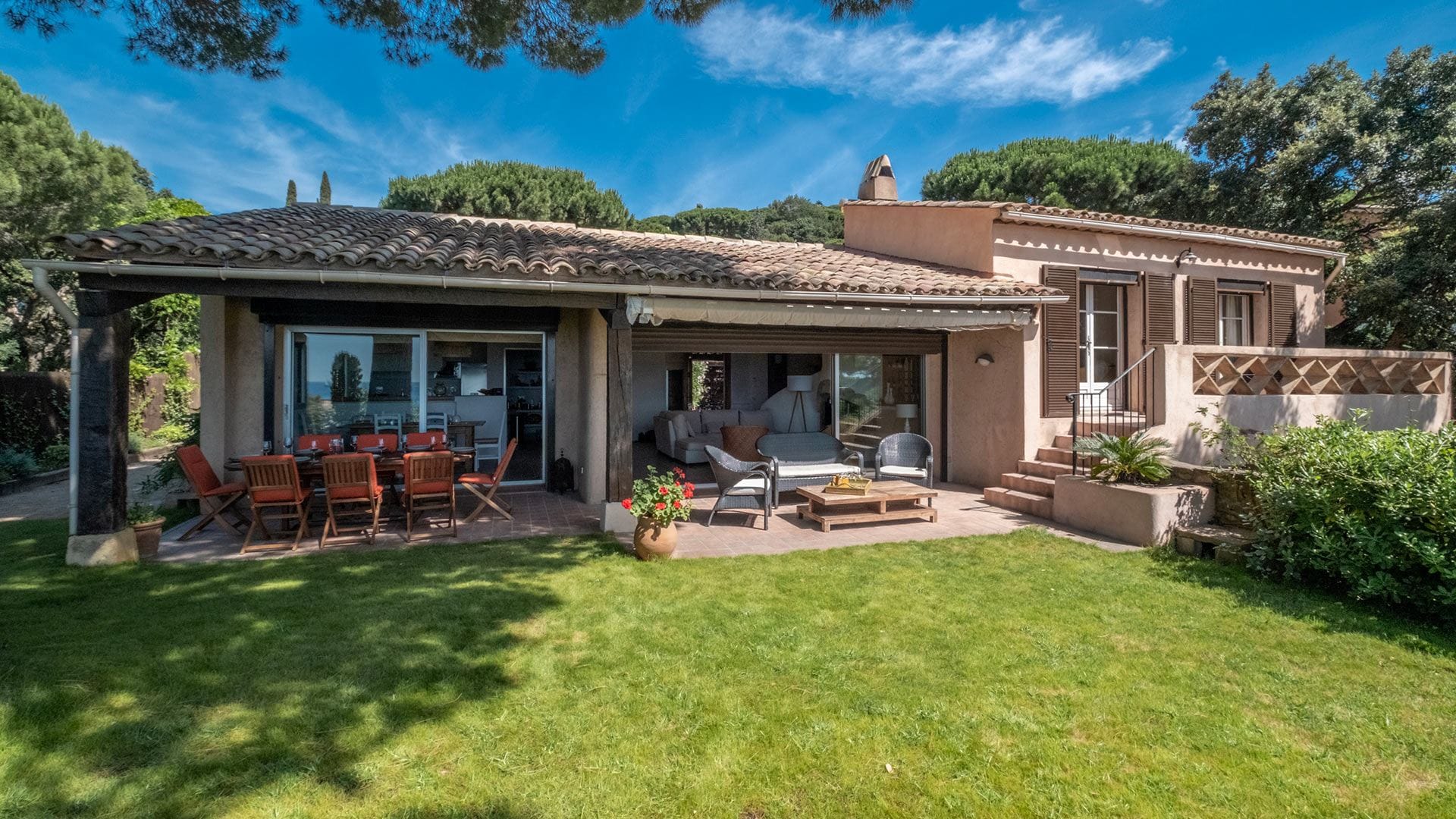 Villa Lycka — luxury villa photo 2