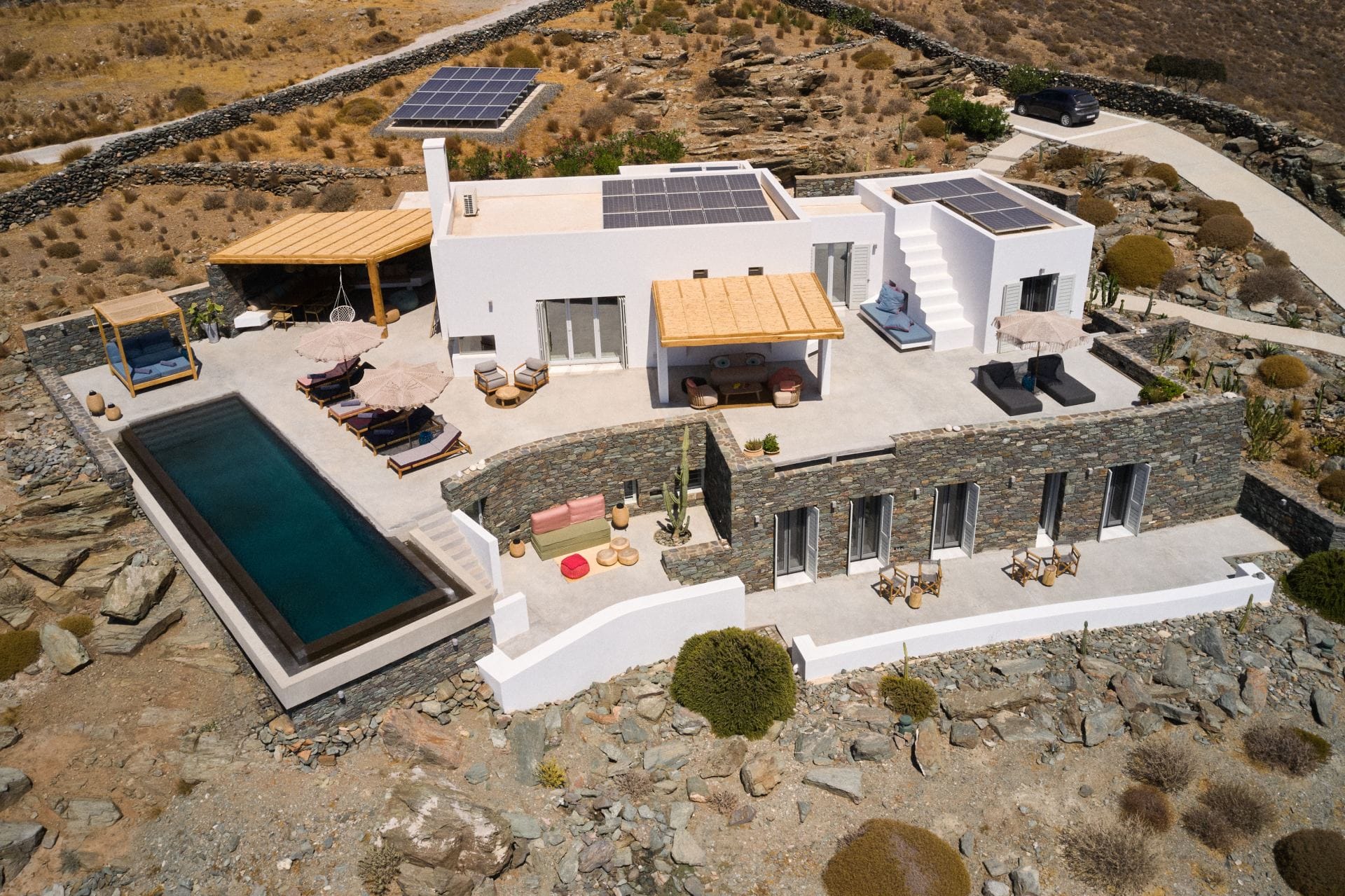 Villa Nites — luxury villa photo 1