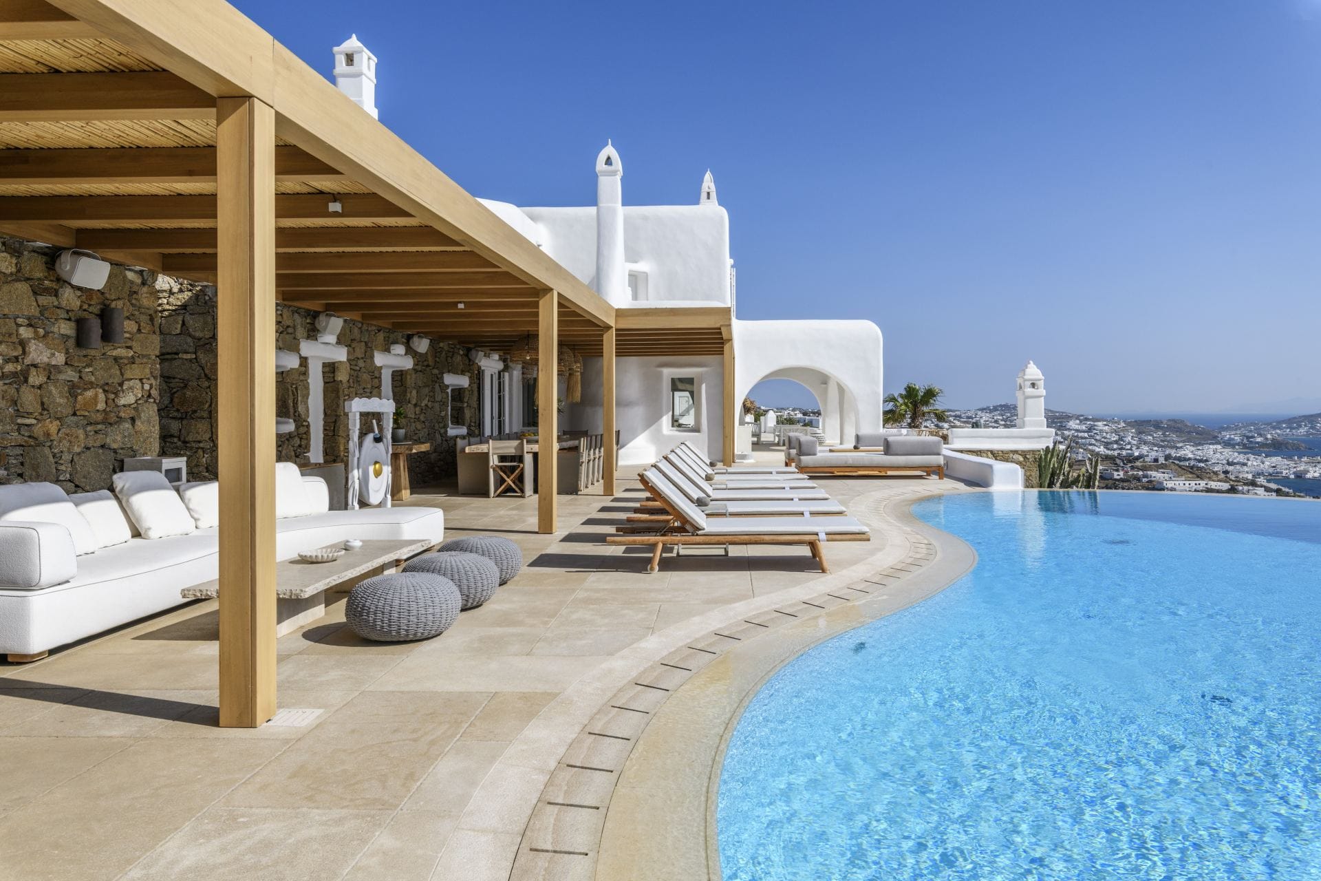 Villa Breeze — luxury villa photo 1