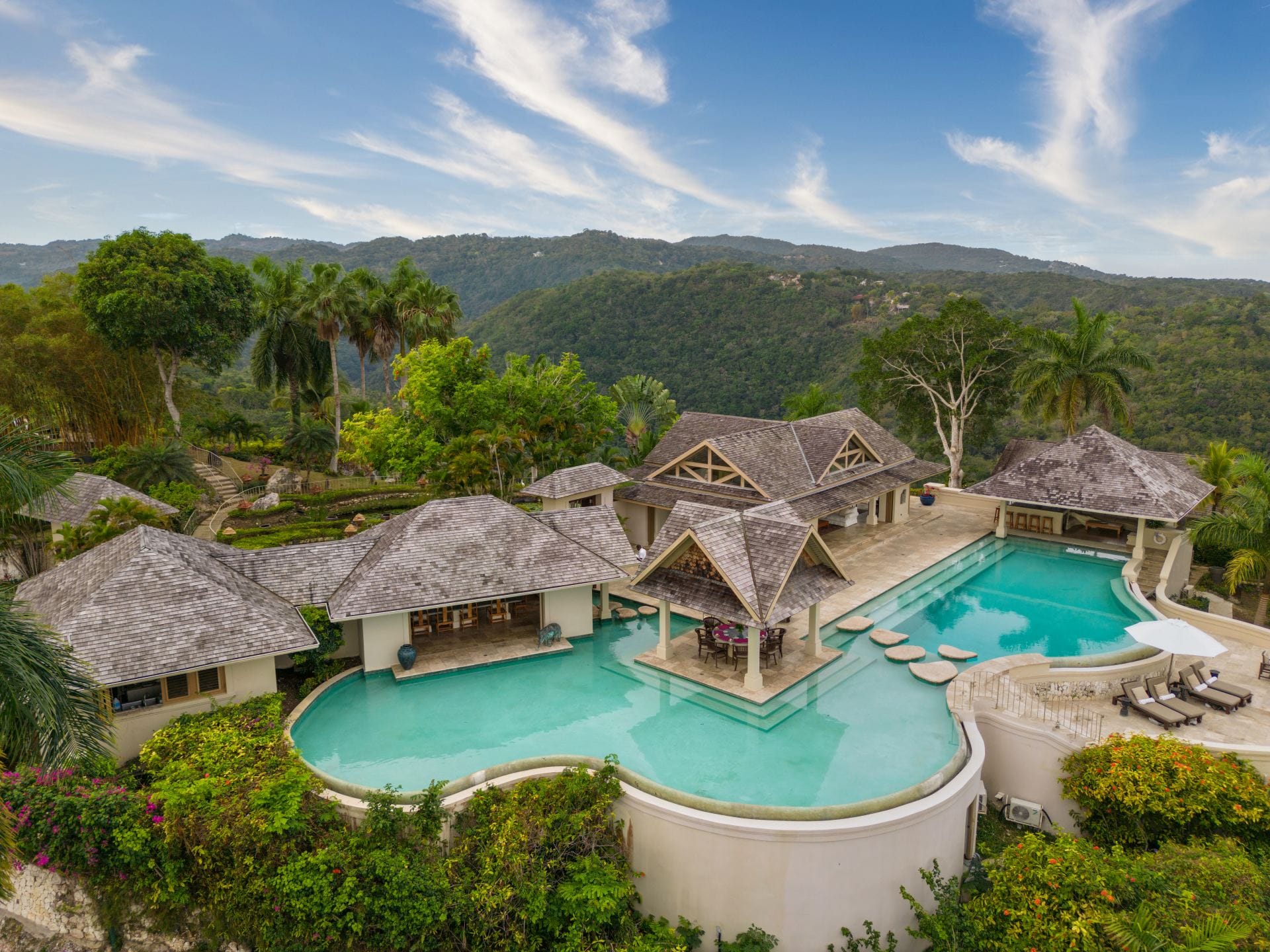 Silent Waters Villa — luxury villa photo 2
