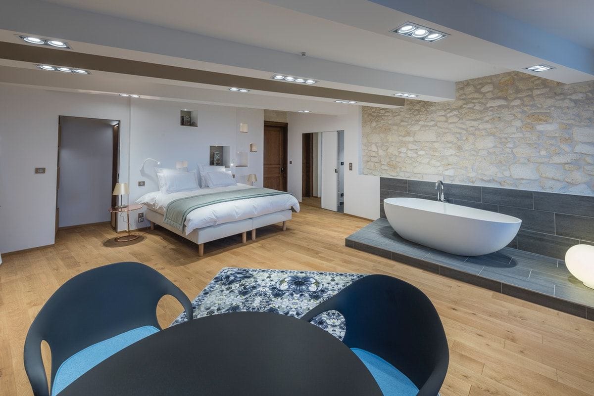 Chateau Prestige — luxury villa photo 2