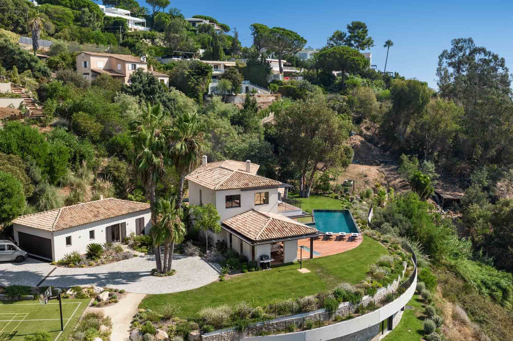 Villa Aquila — luxury villa photo 1