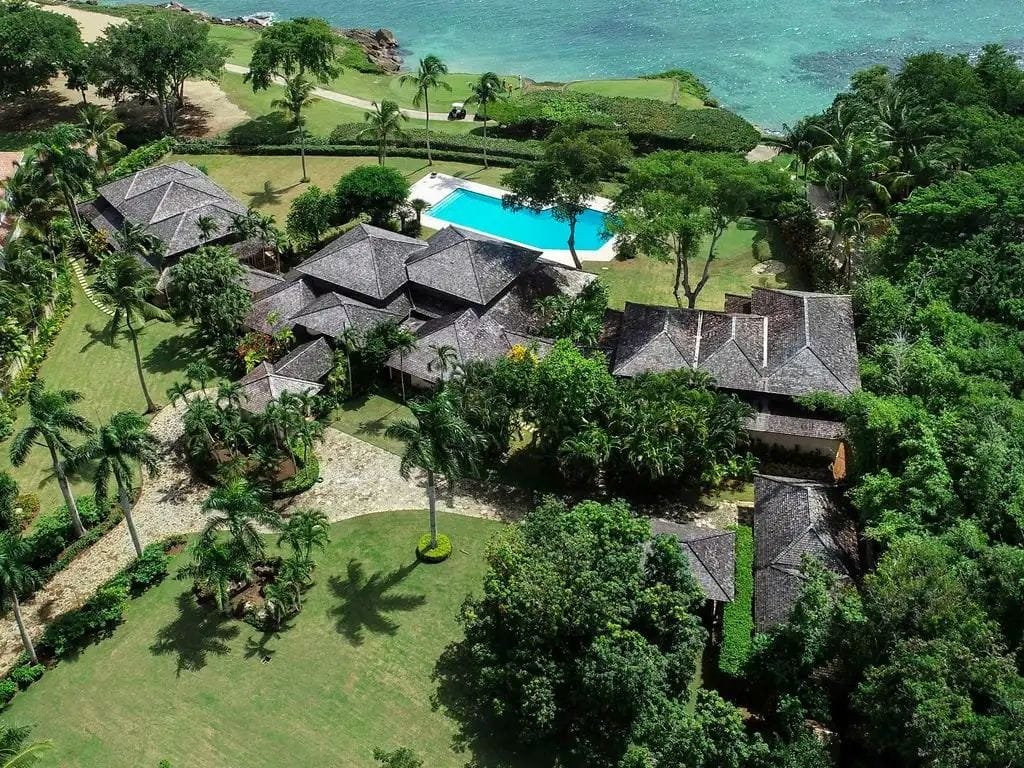 Villa Leire — luxury villa photo 1