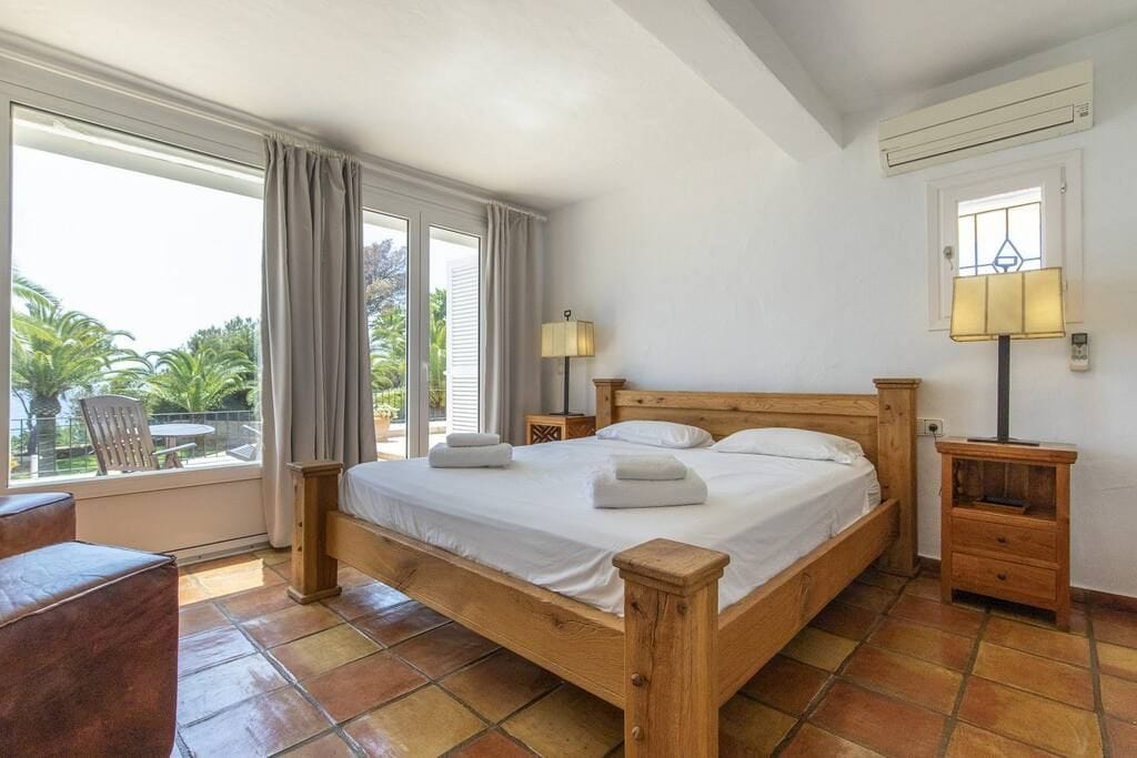 Villa Ola — luxury villa photo 2