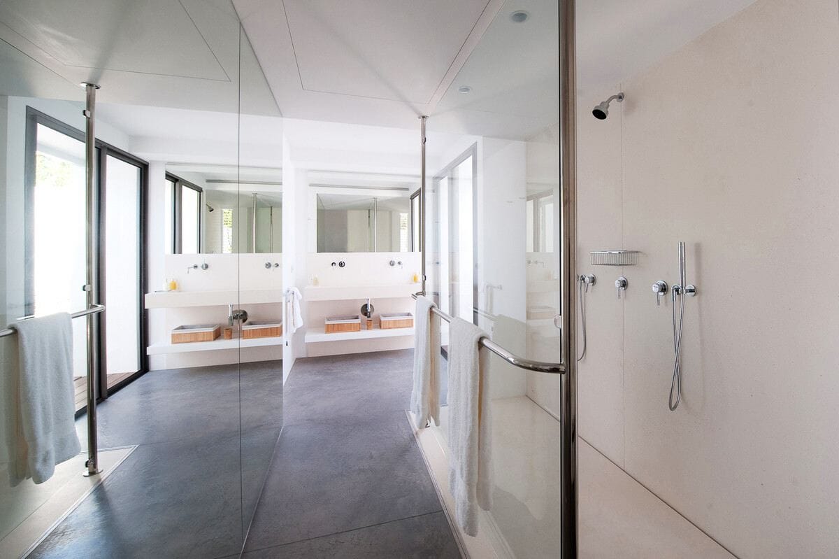 Villa Iwami — luxury villa photo 1