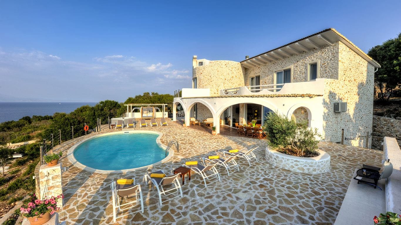 Villa Simatan — luxury villa photo 35