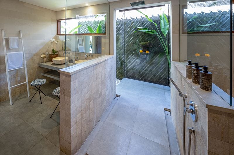 Abaca Complex — luxury villa photo 2
