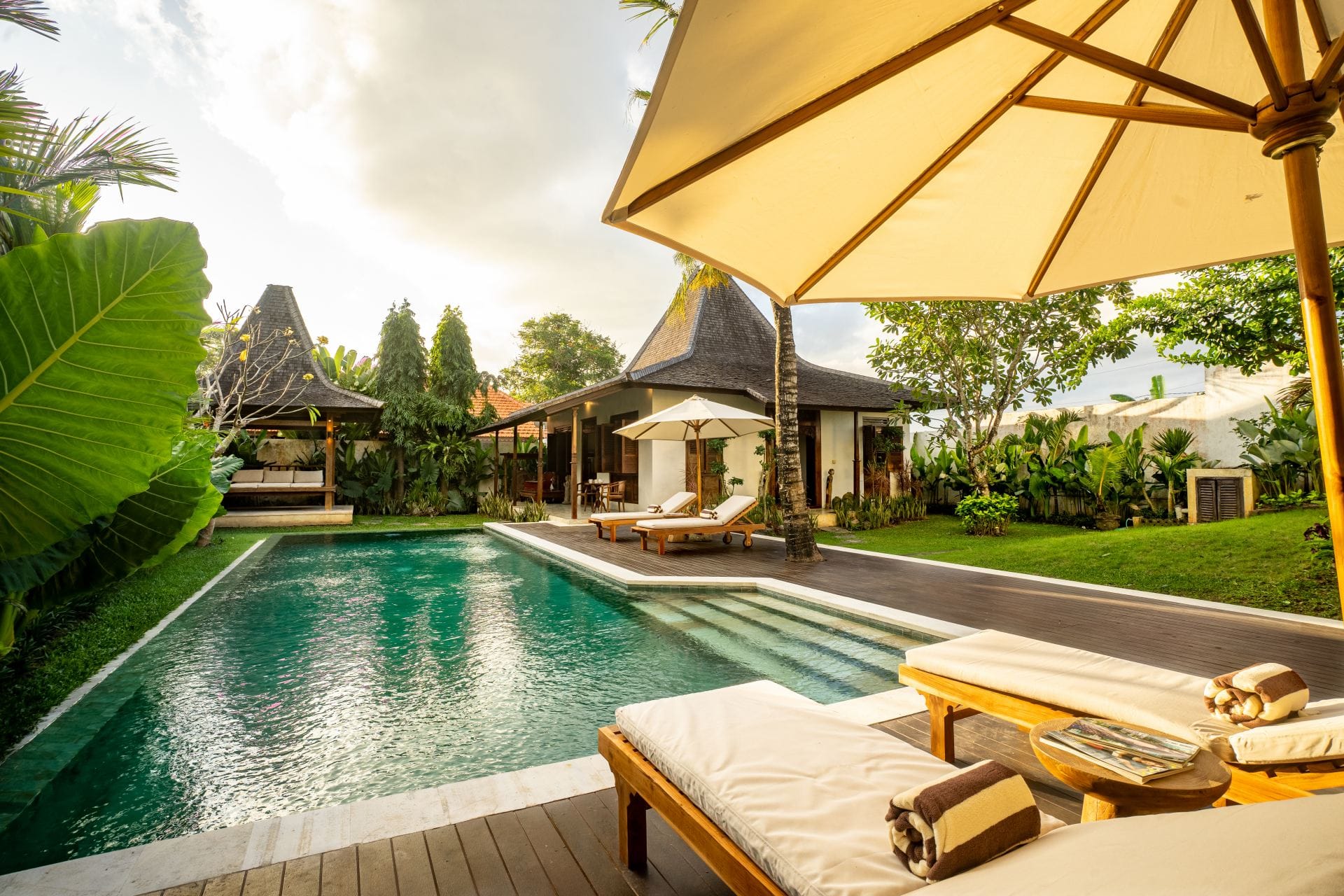 Villa Tropical Svasti — luxury villa photo 1