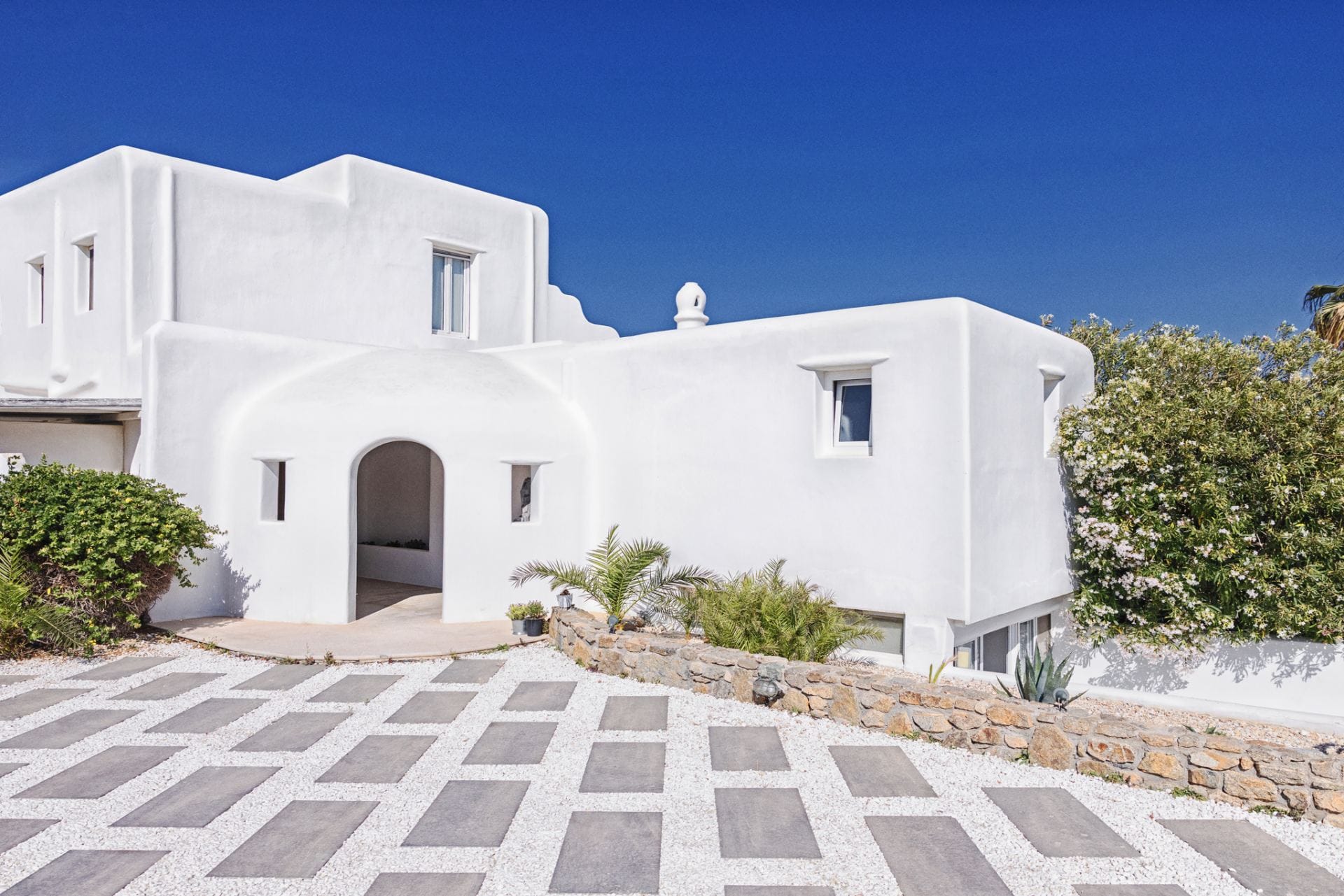 Vibhu Estate — luxury villa photo 1