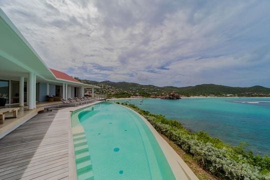 Villa Reef Point — luxury villa photo 1
