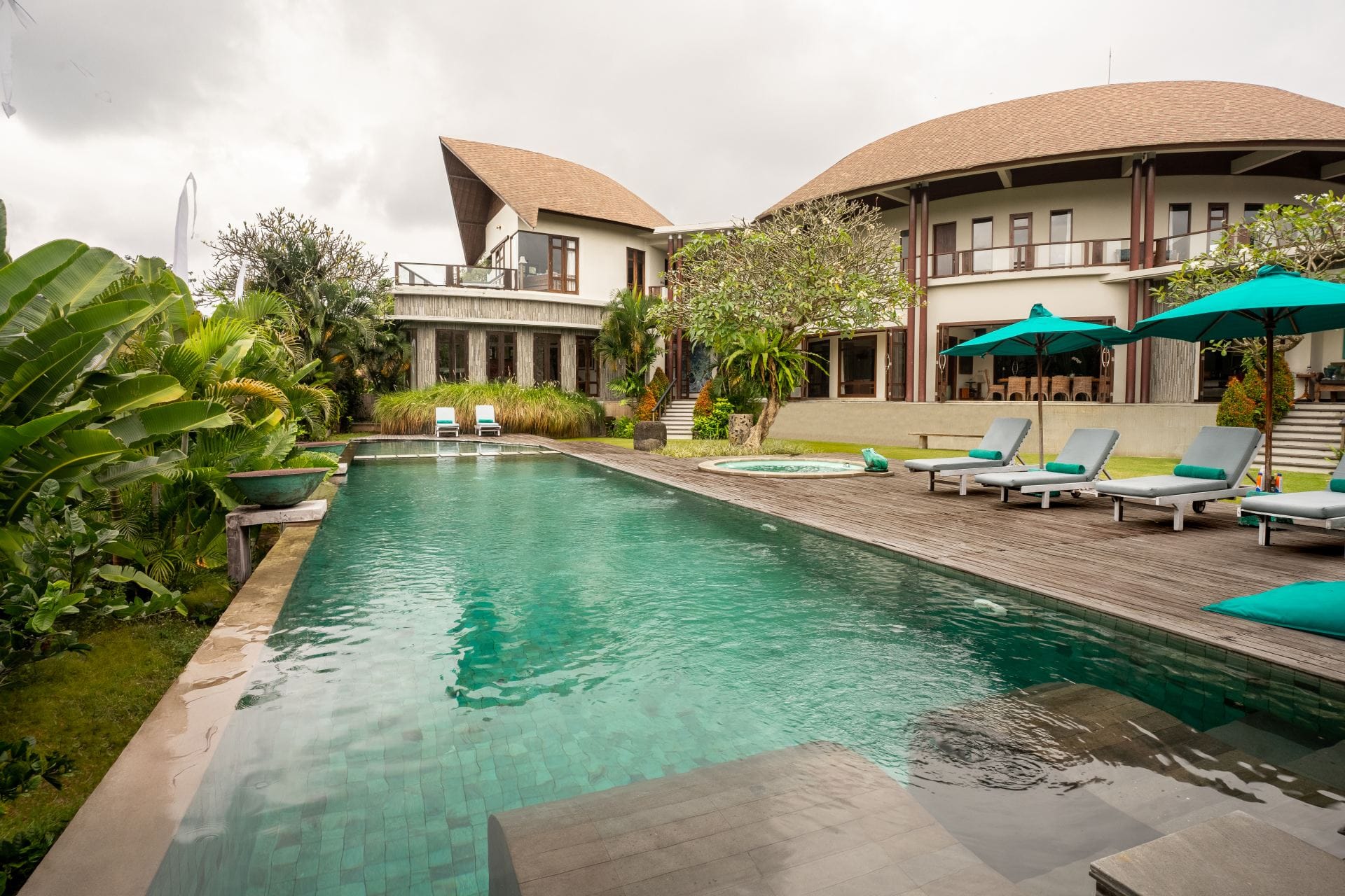 Villa Umah Daun — luxury villa photo 1