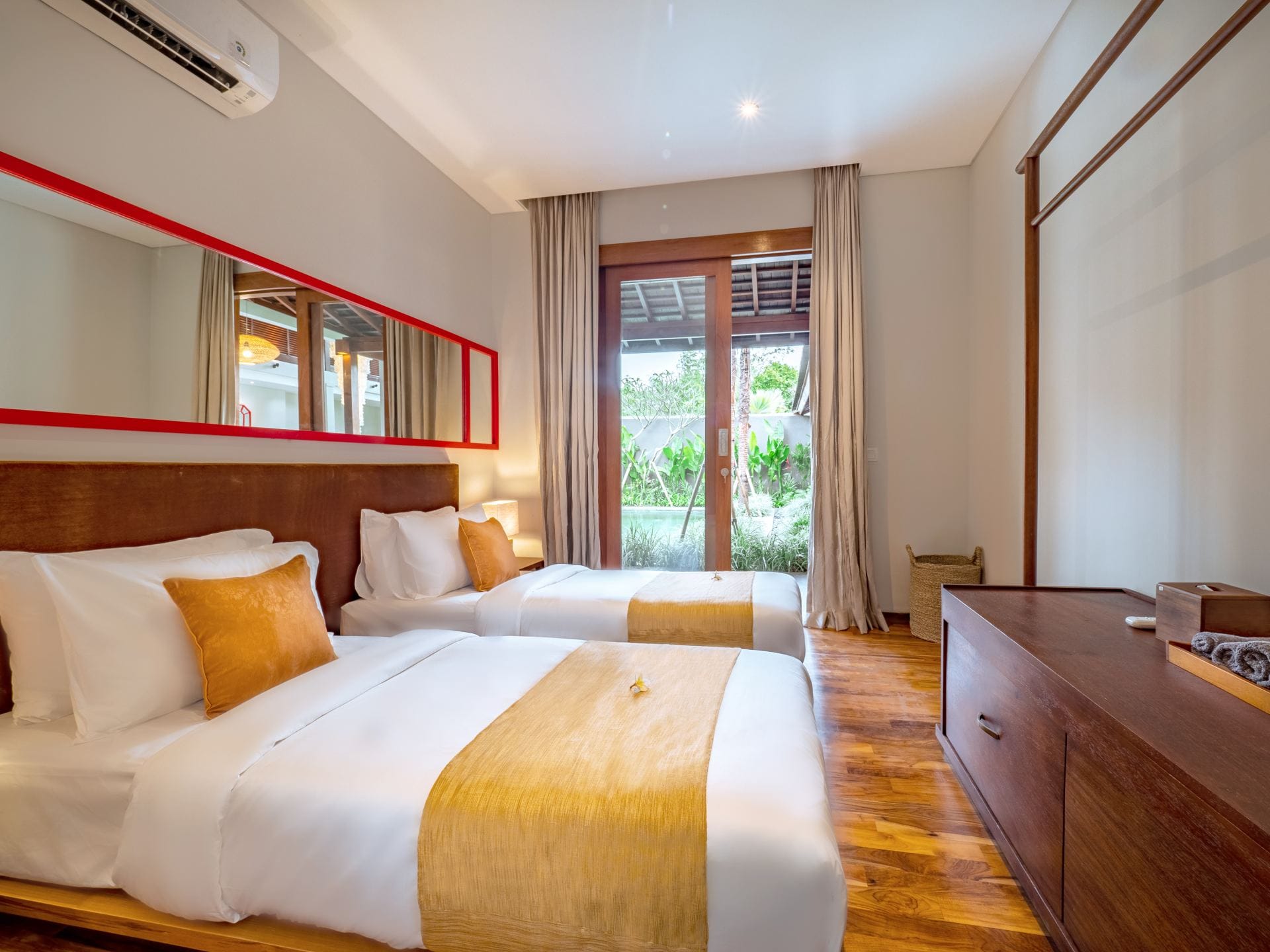 Bumbak Helliconia — luxury villa photo 2
