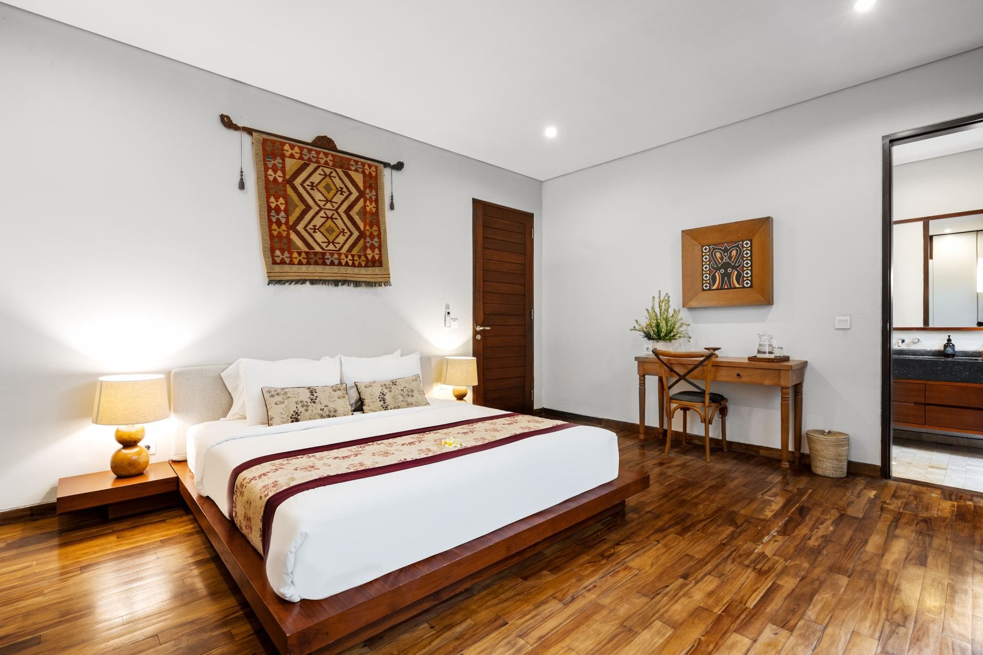 Bumbak Cempaka — luxury villa photo 1