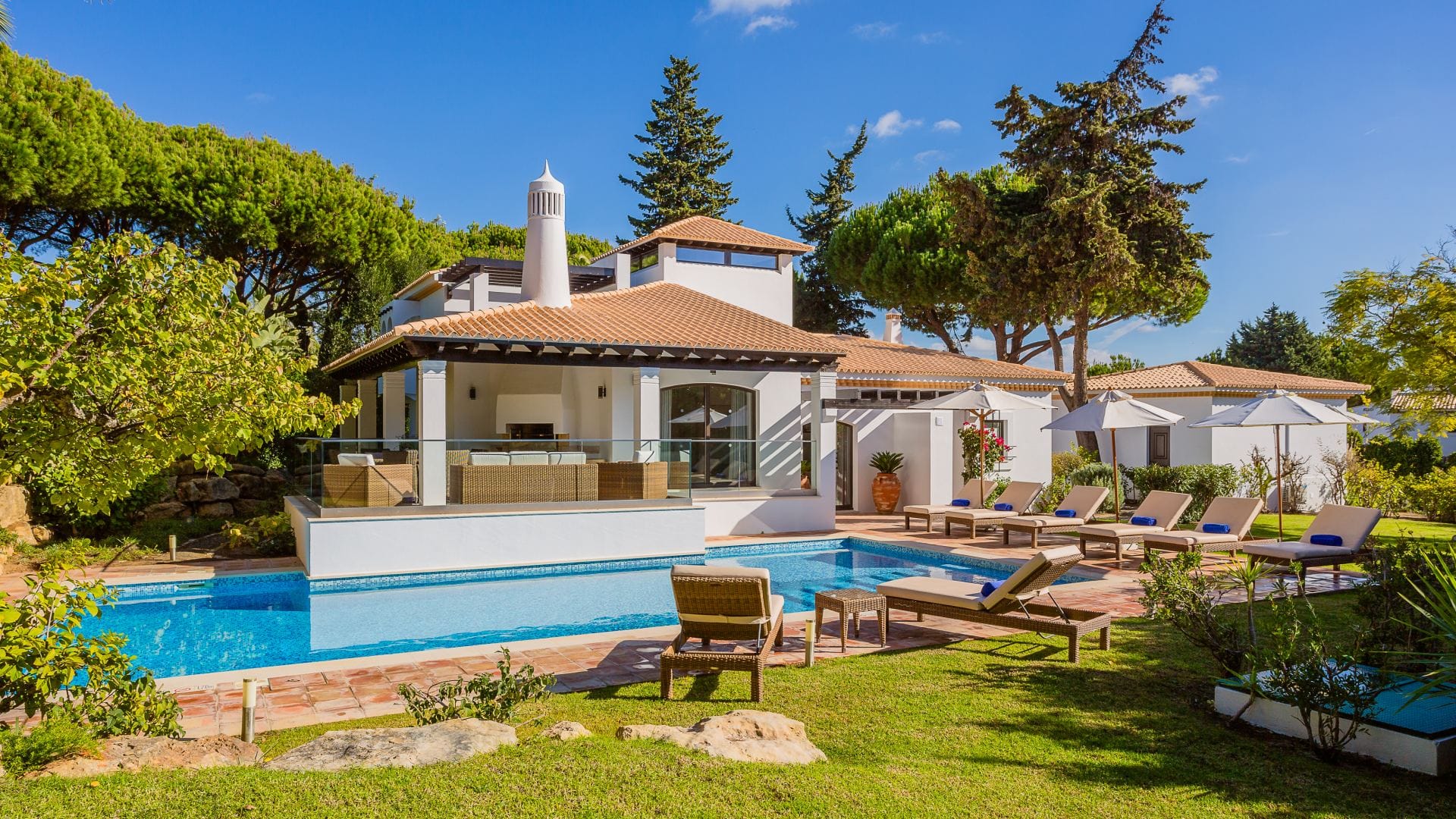 Villa Falesia — luxury villa photo 1