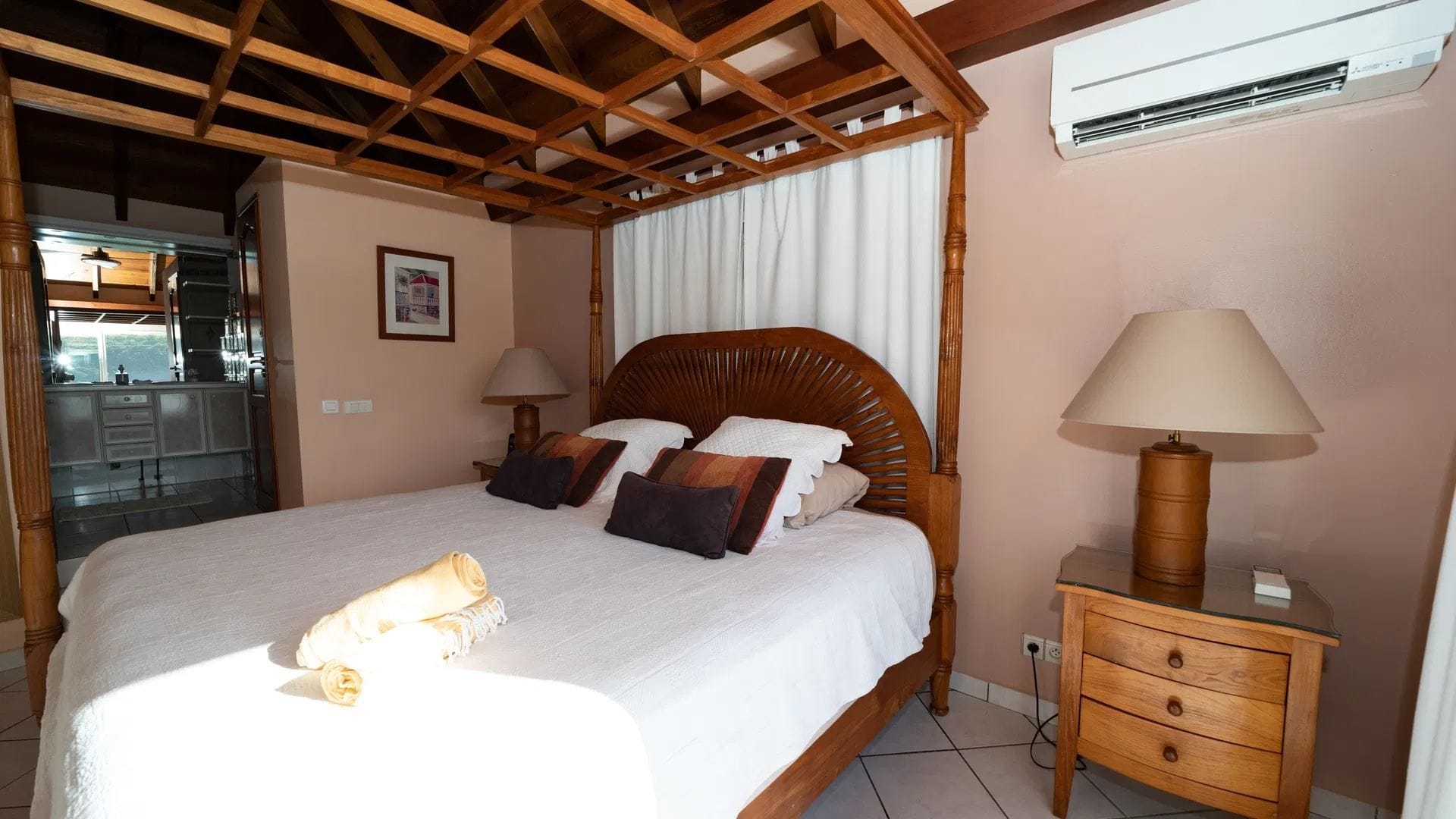 Villa Rosebud — luxury villa photo 2