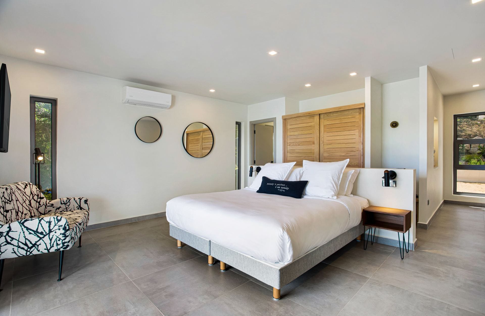 Villa Enjoy — luxury villa photo 2
