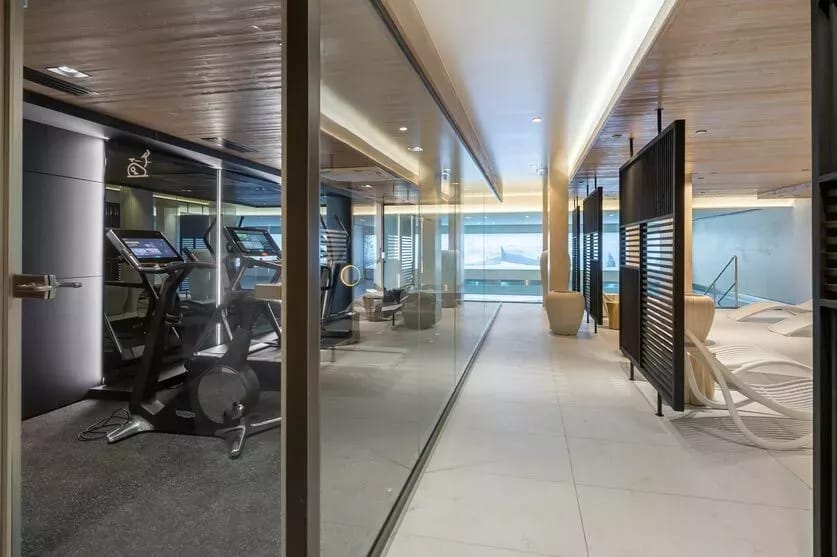 Penthouse Stallion D22 — luxury villa photo 1