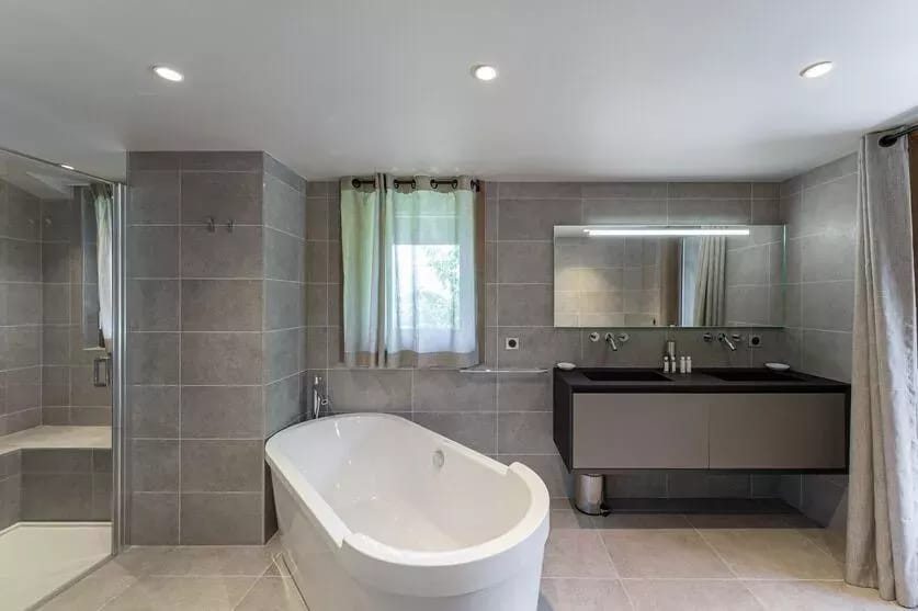 Penthouse Stallion D22 — luxury villa photo 2