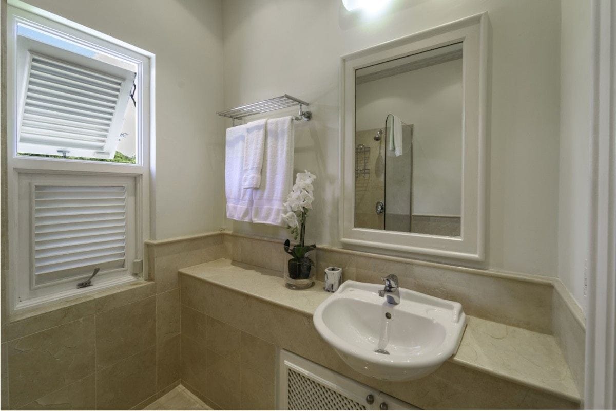 Blue Waters Villa — luxury villa photo 2