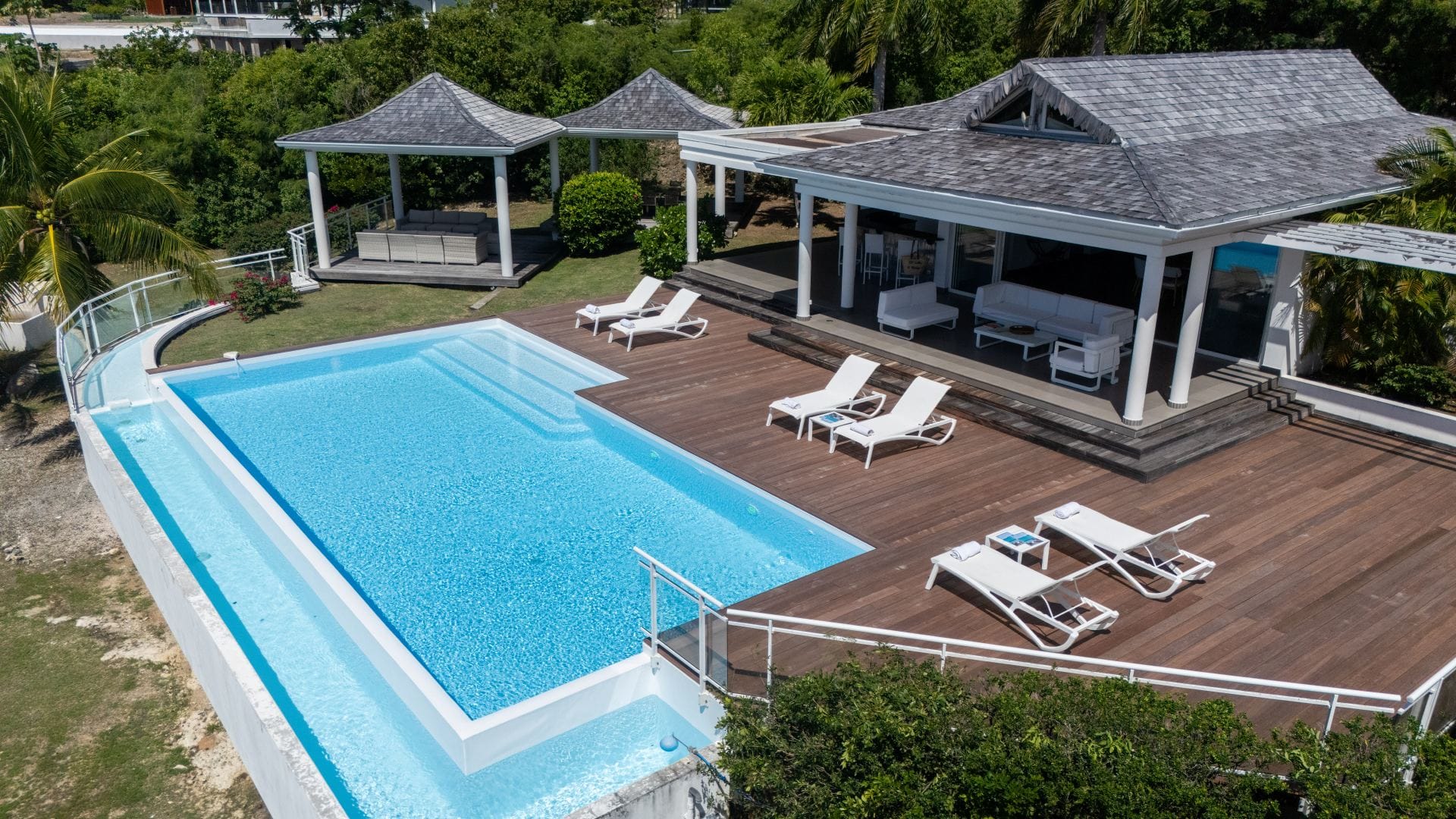 Villa No Limit — luxury villa photo 2
