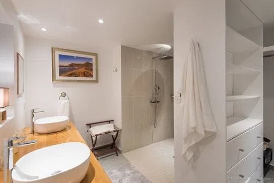 Villa Bella Toiny — luxury villa photo 2