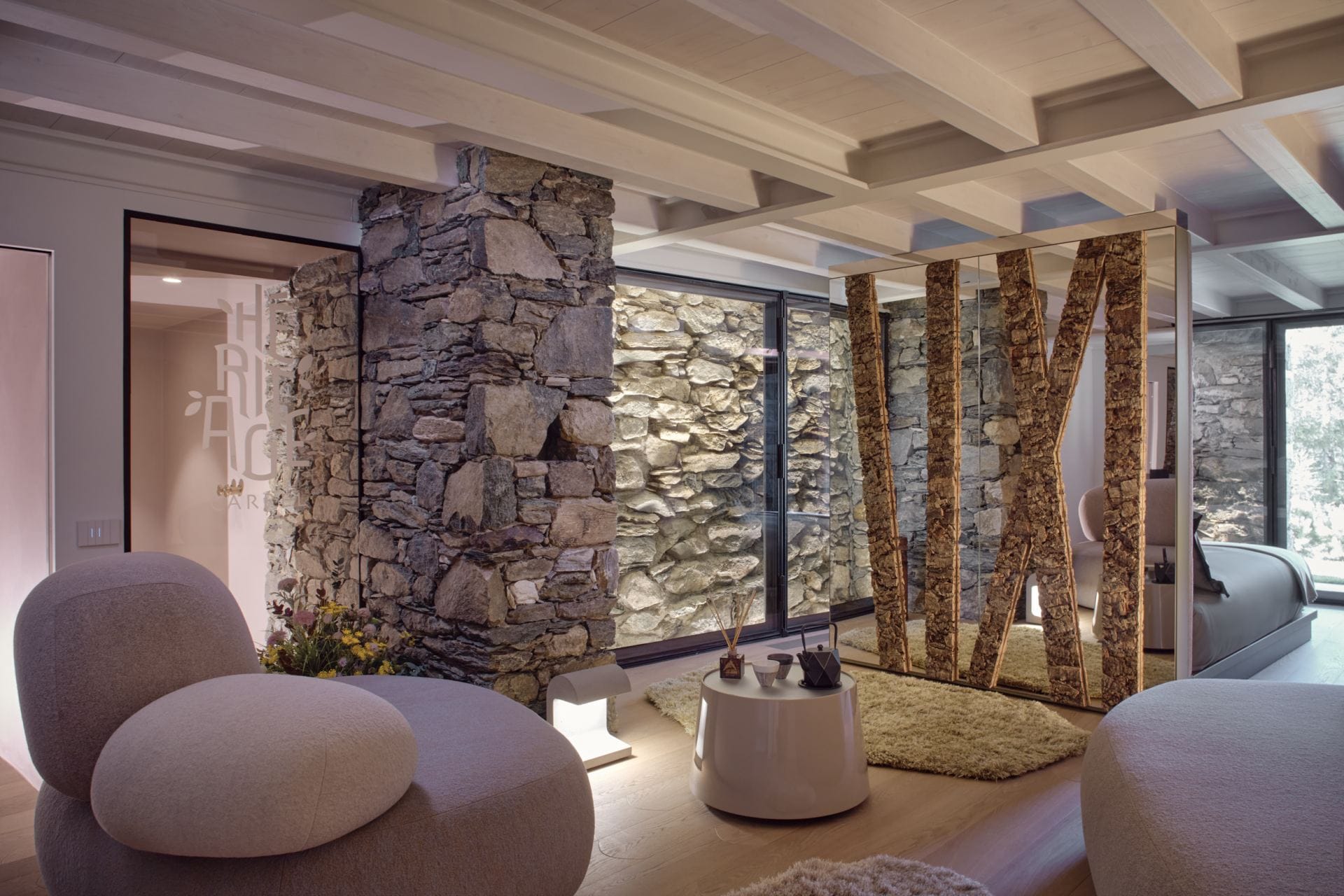 Heritage Carrel — luxury villa photo 2