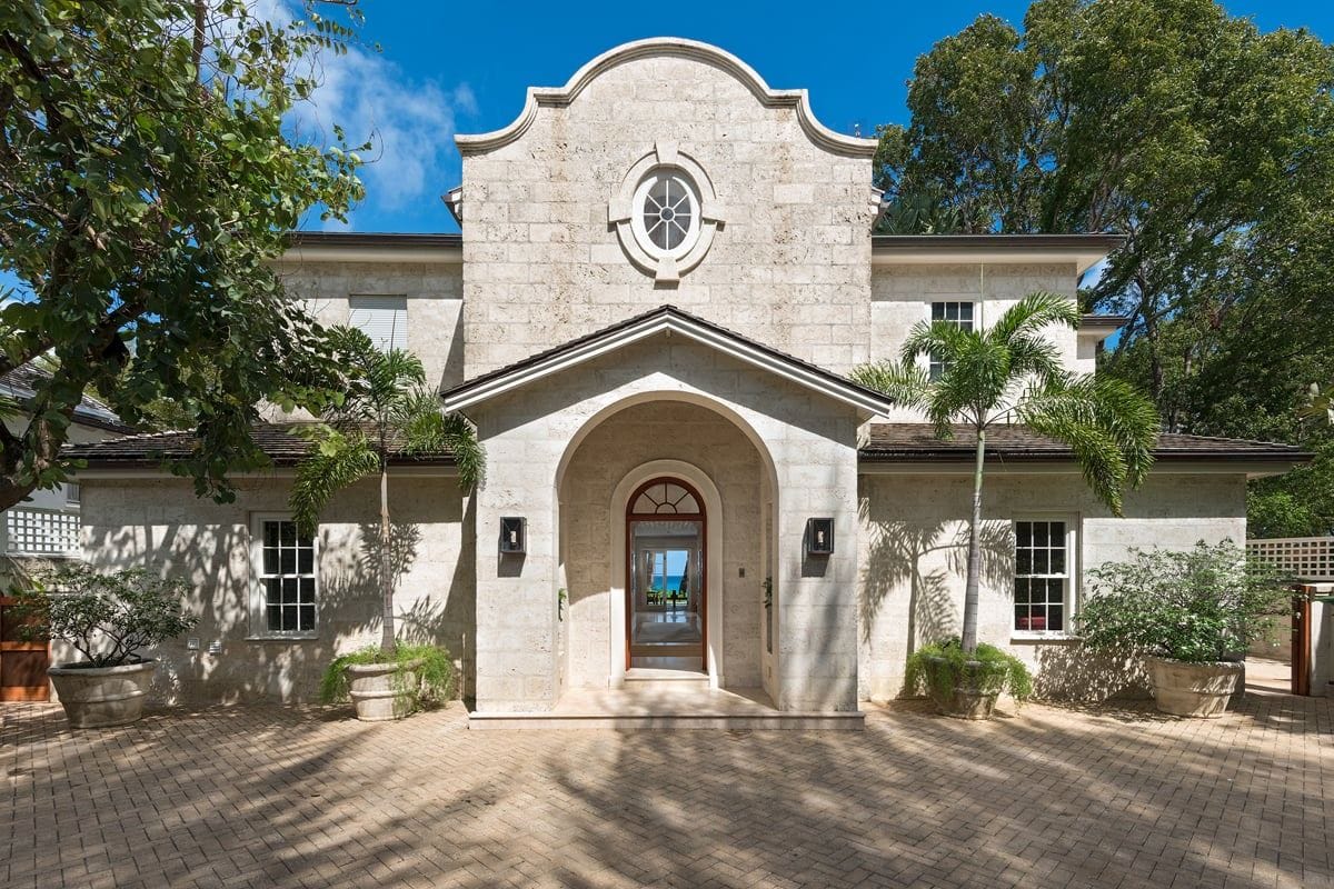 Latitude — luxury villa photo 1