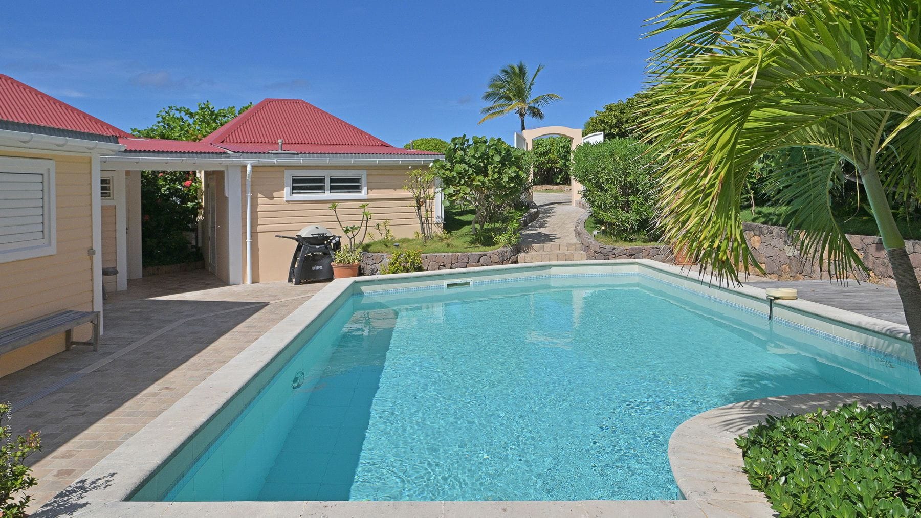 Villa Les Cazes — luxury villa photo 1