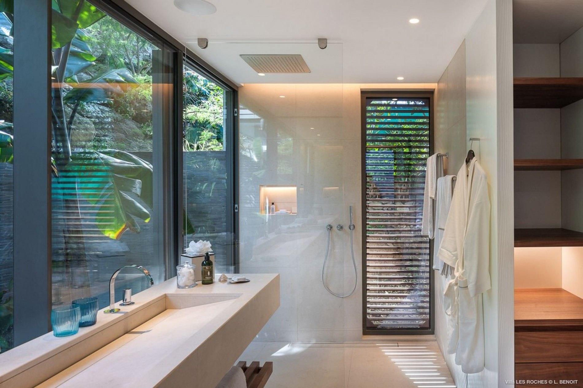 La Reserve Estate — luxury villa photo 2