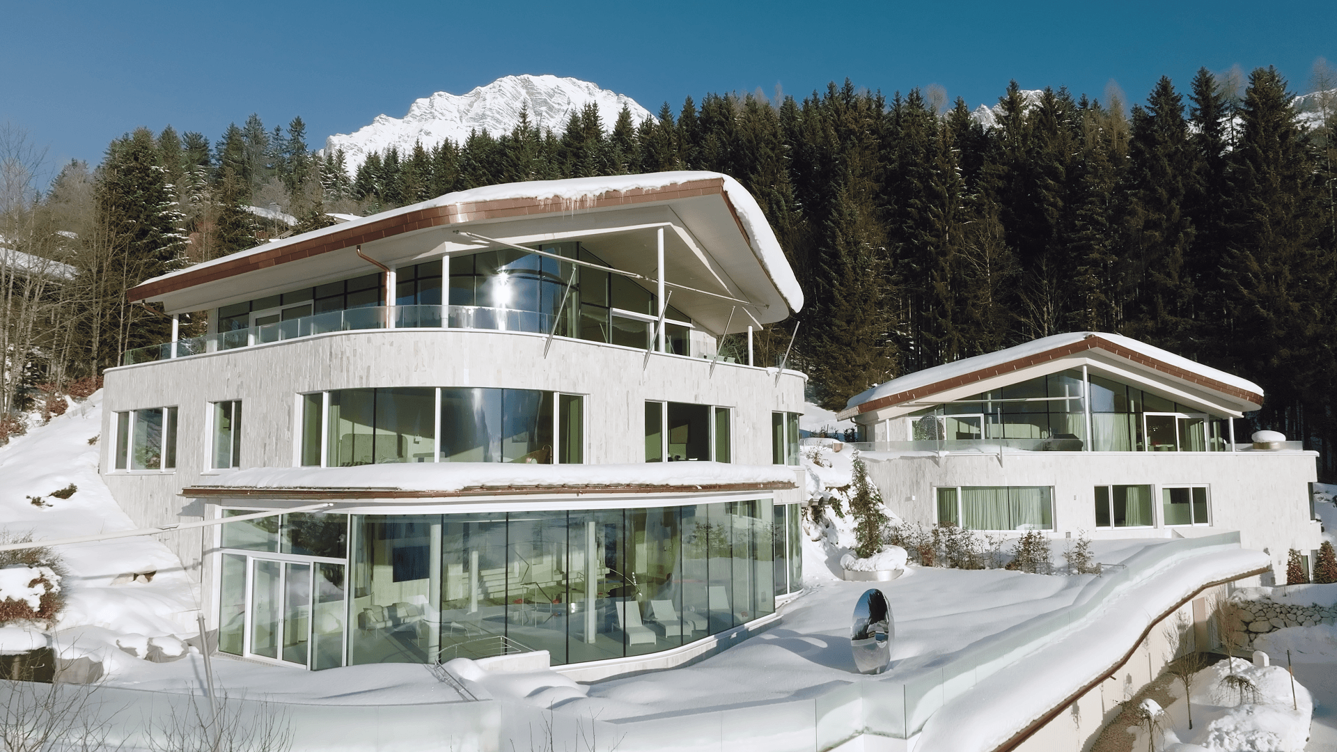 Julisam Estate — luxury villa photo 1