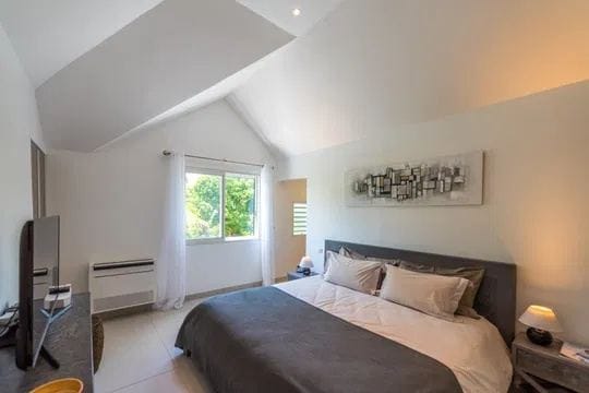 Villa Yellow Tail — luxury villa photo 2