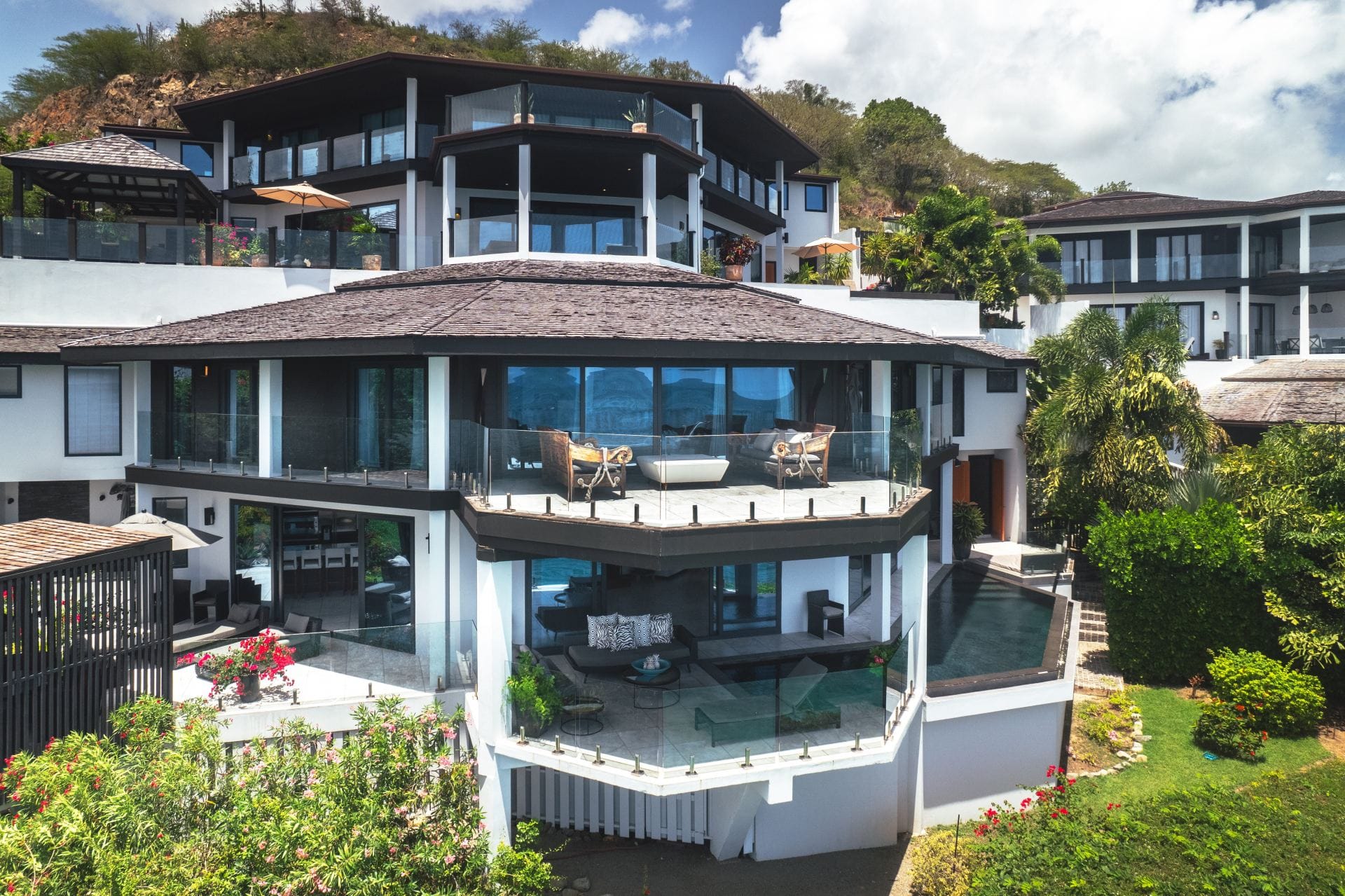 Ocean Blue — luxury villa photo 1