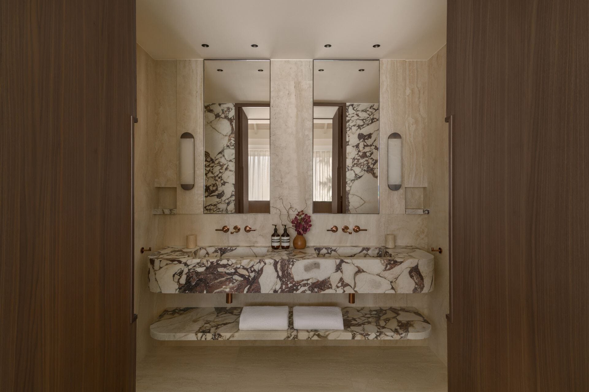 Villa Omai Zile — luxury villa photo 1
