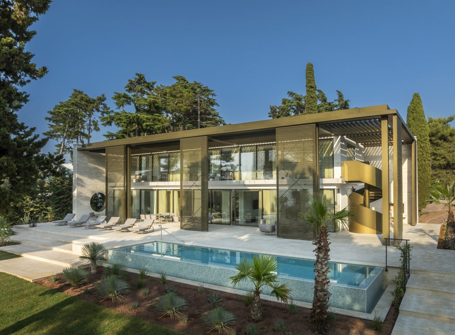 Villa Golden Pride — luxury villa photo 1