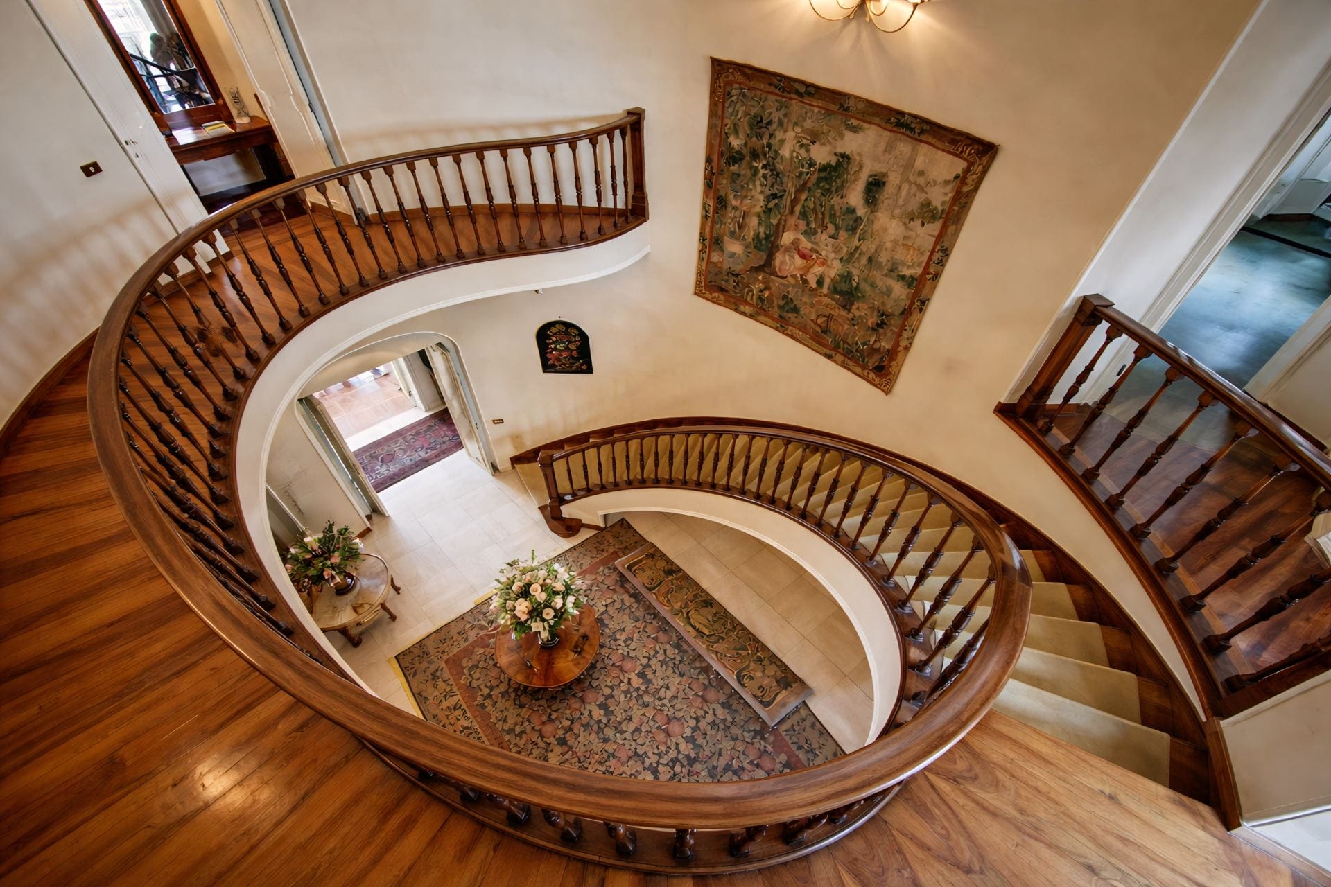 Villa Gucci — luxury villa photo 2