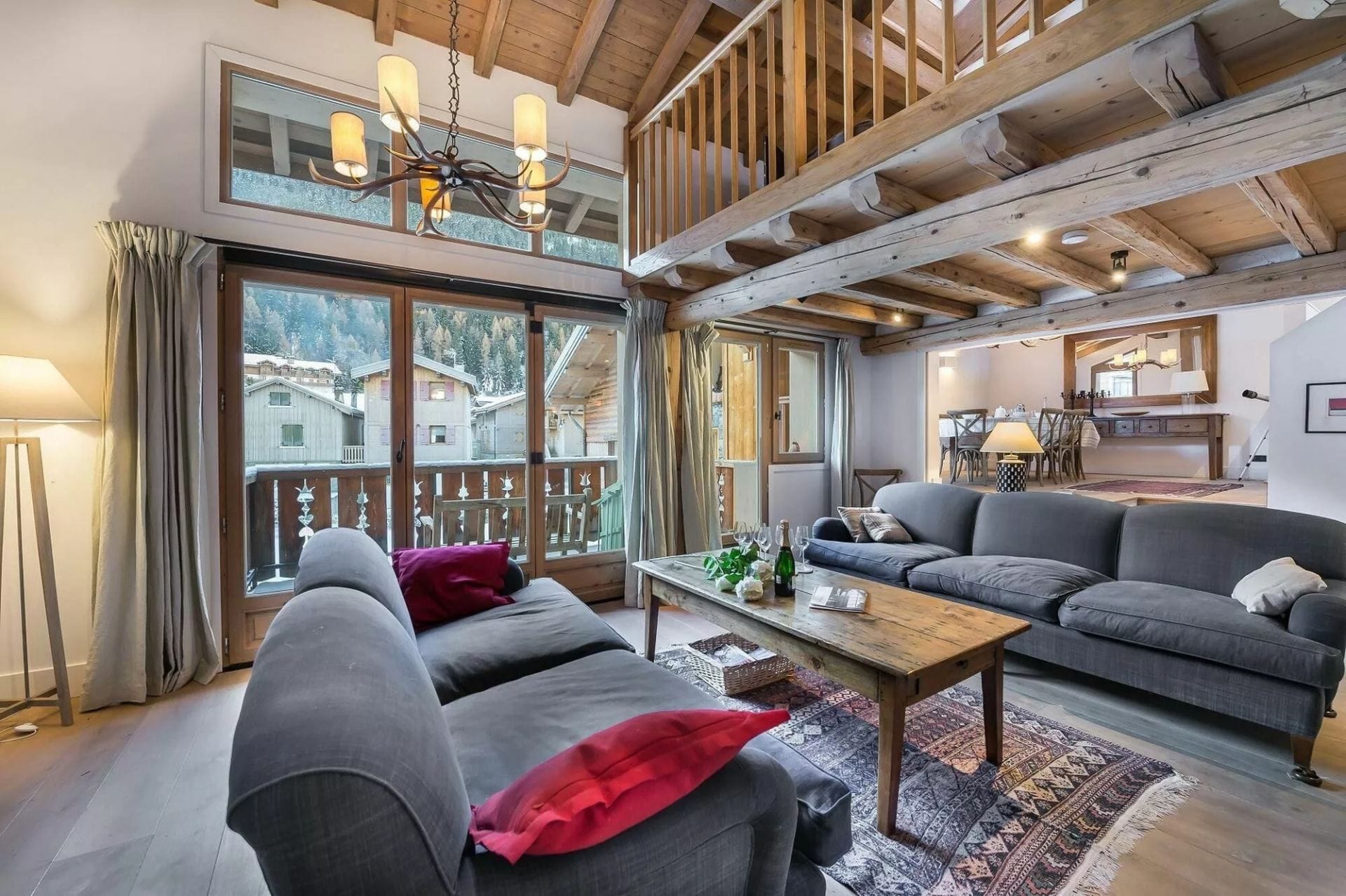 Chalet Le Pierremont — luxury villa photo 24