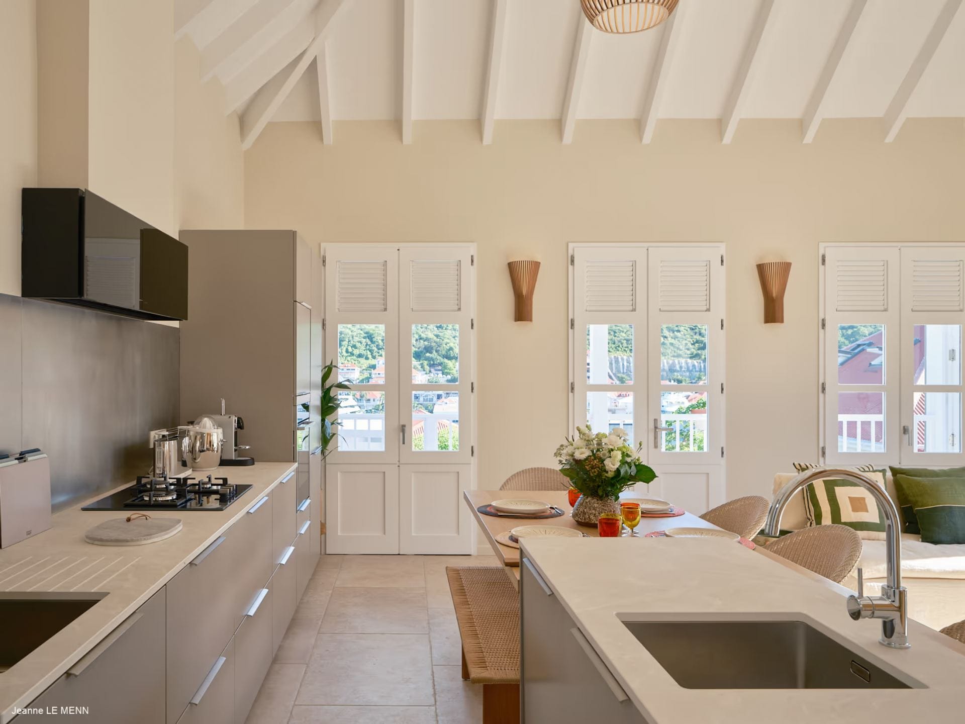Villa Aveeview — luxury villa photo 2