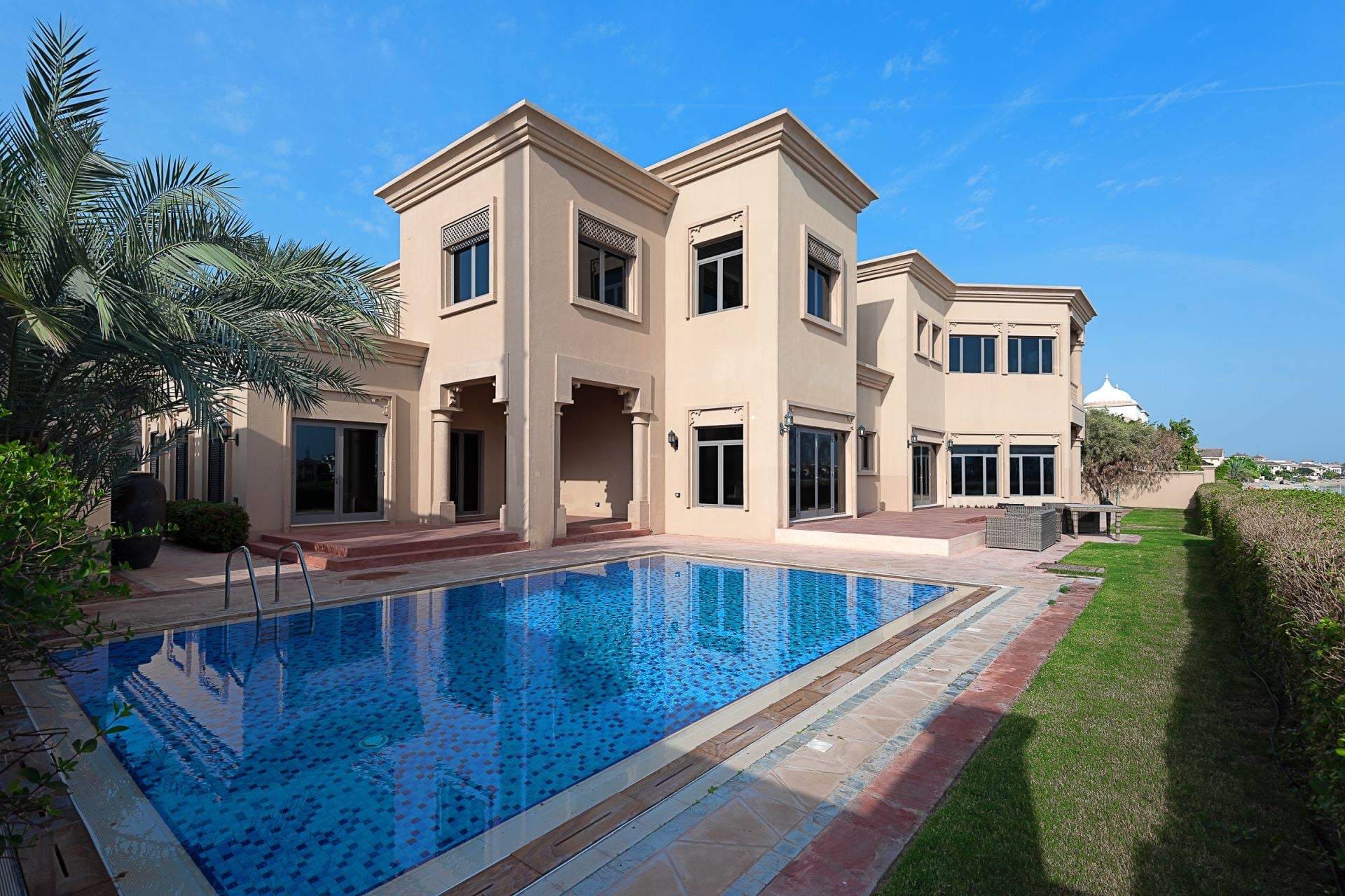 Emirates Villa - Image 1