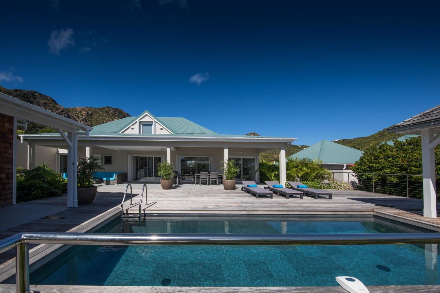Villa Wild Blue - Image 1
