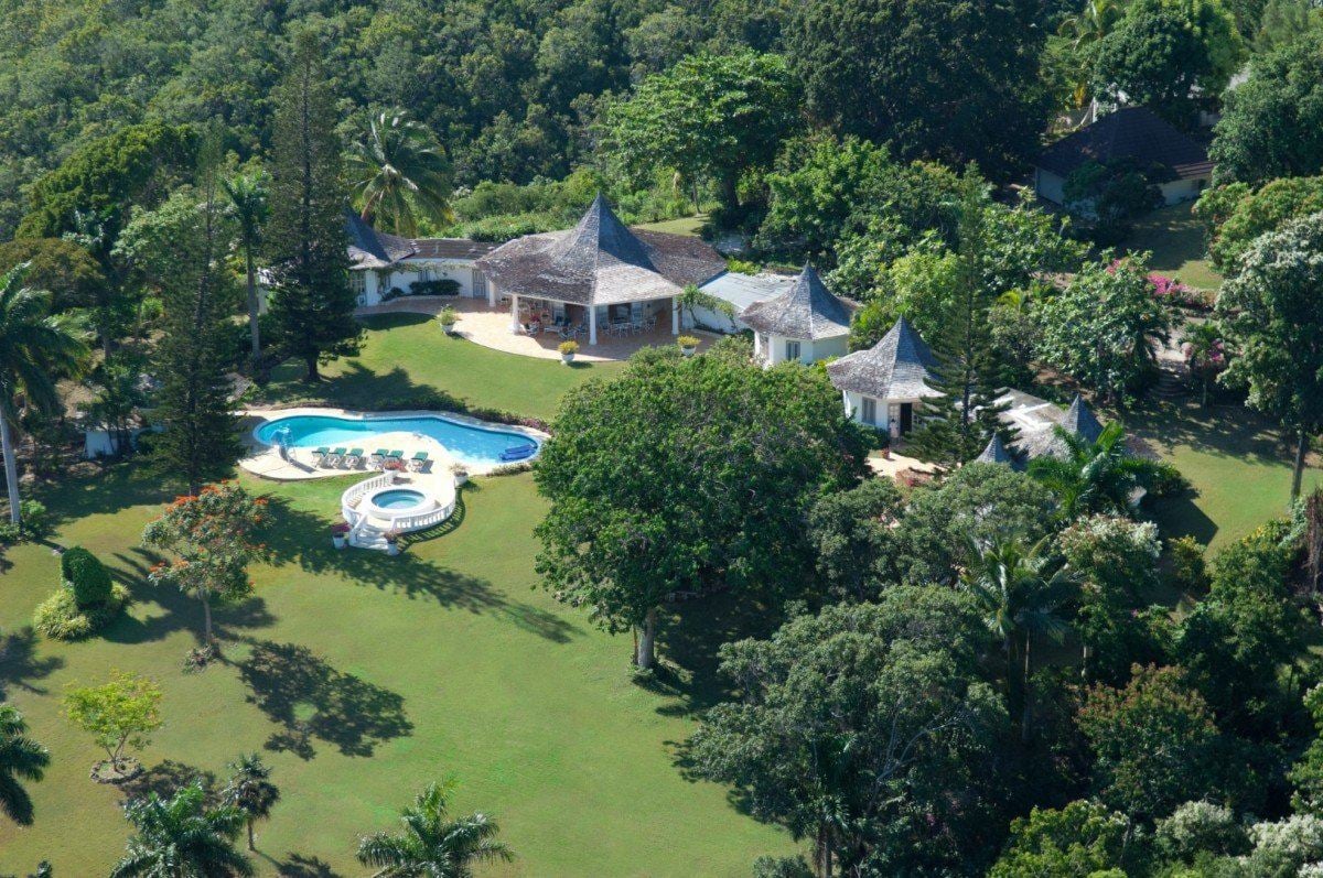 Villa Pavilion  - Image 1