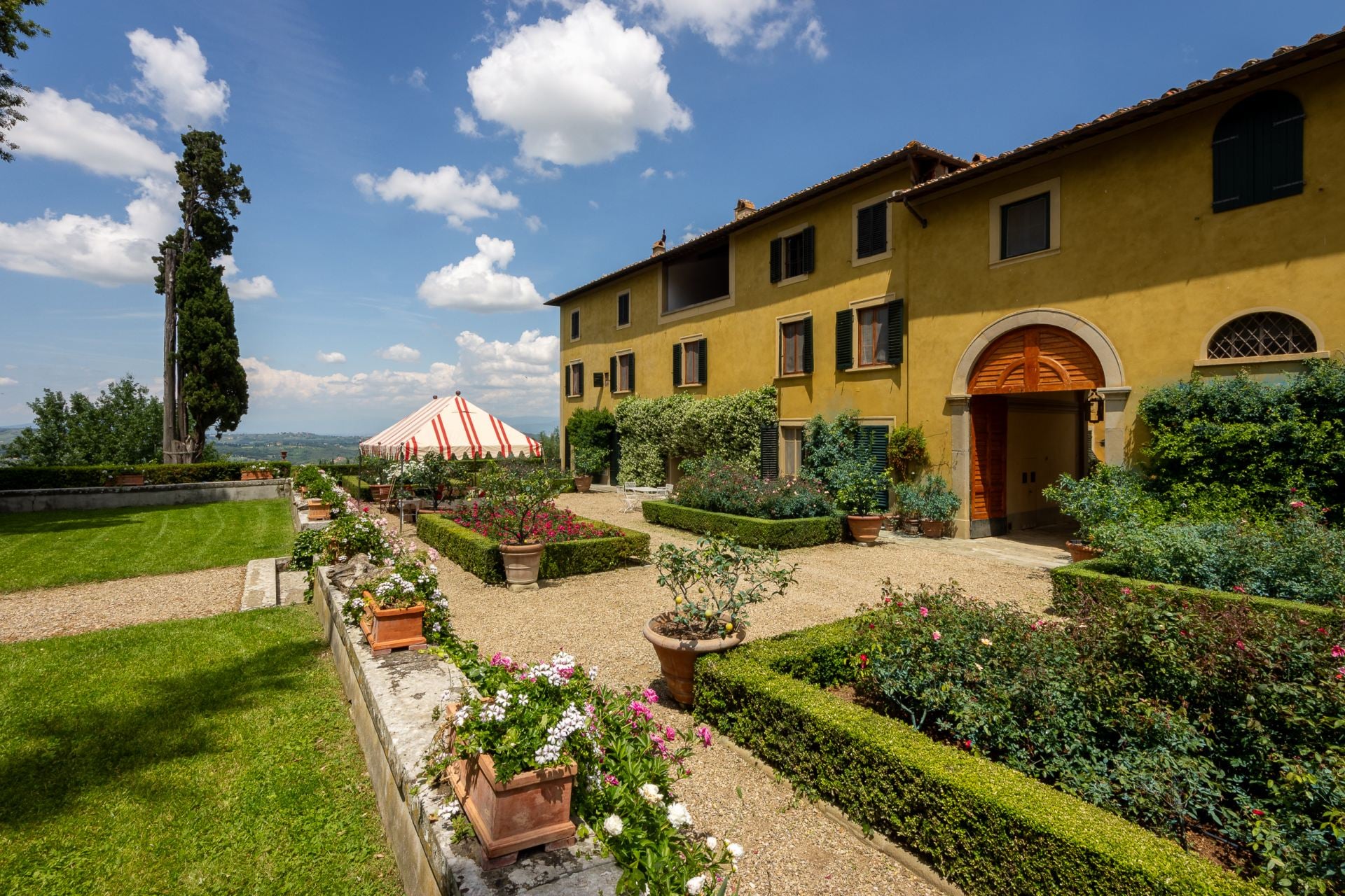Castello di Tizzano - Image 1
