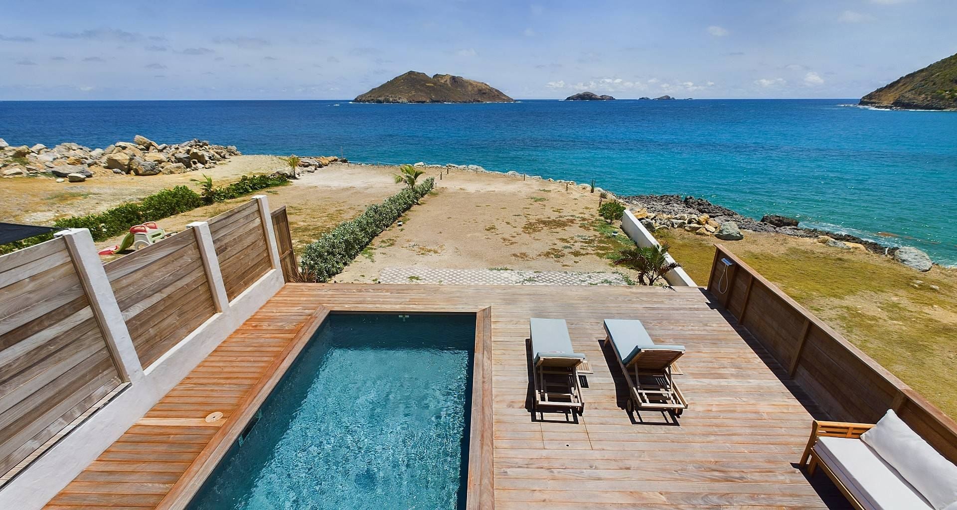 Villa On the Rock - Image 1
