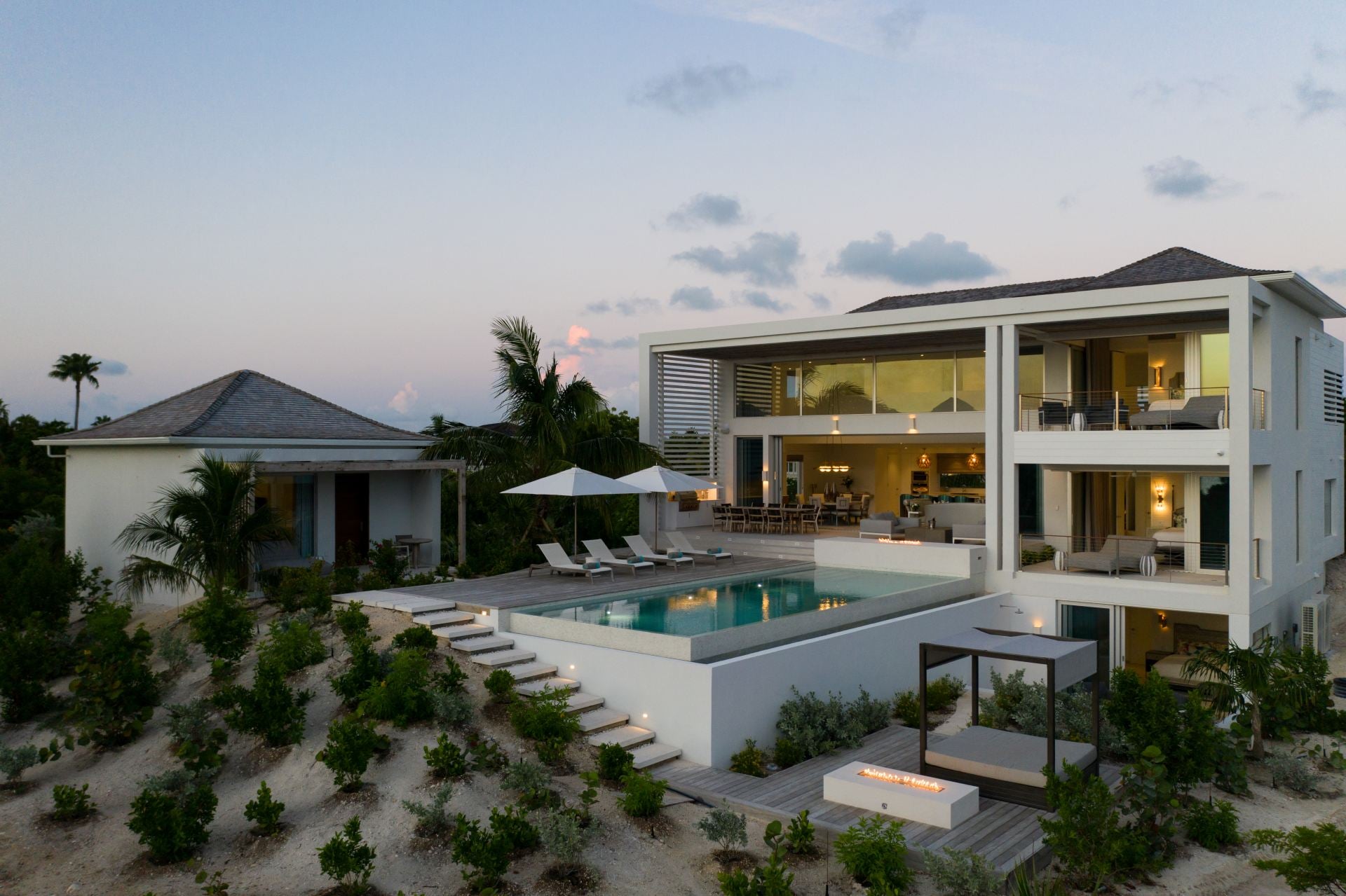 Grace Bay Enclave - 6 BDR PREMIUM OCEAN VIEW VILLA - Image 1