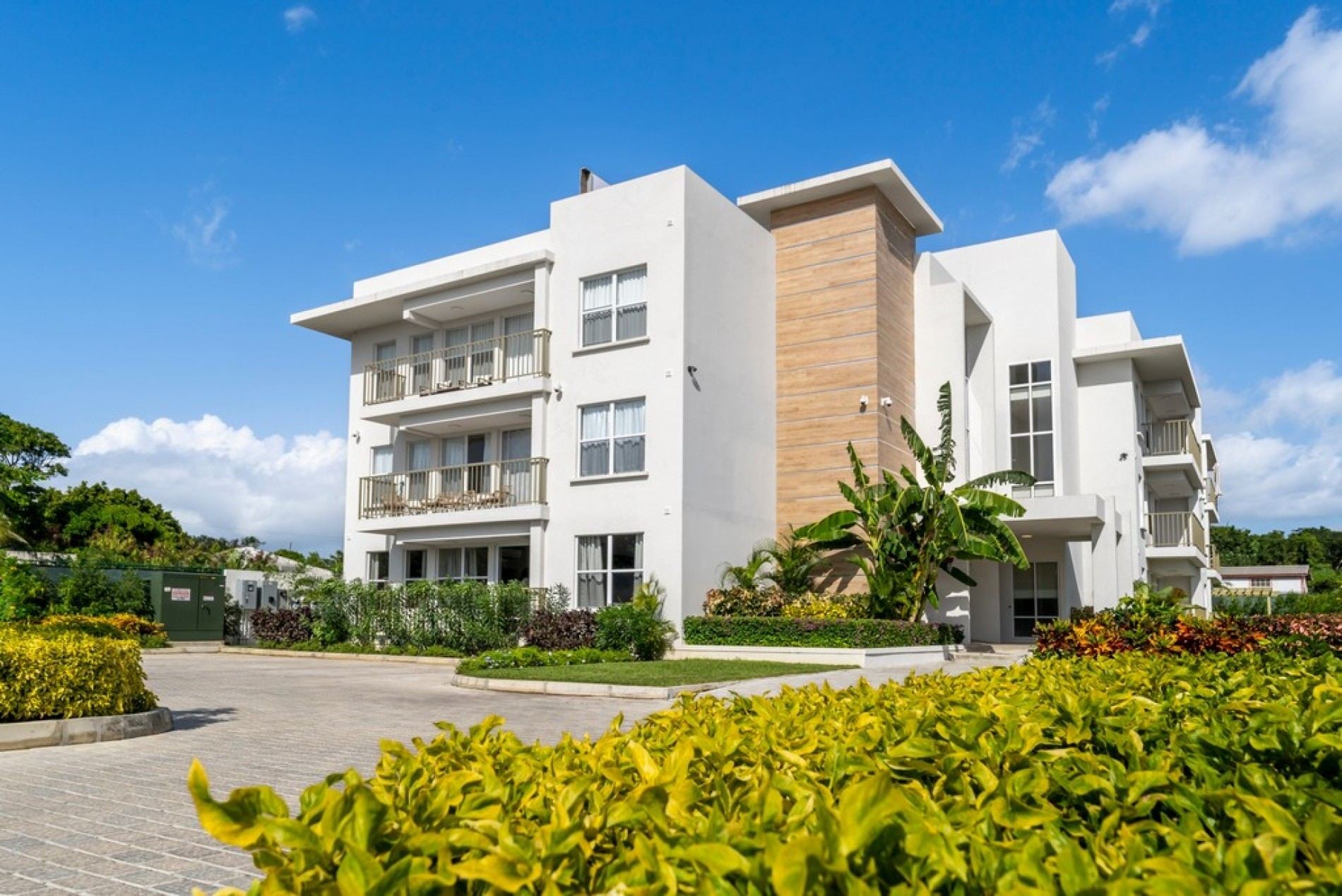 Coral Beach 101 - The Crescent - Image 1