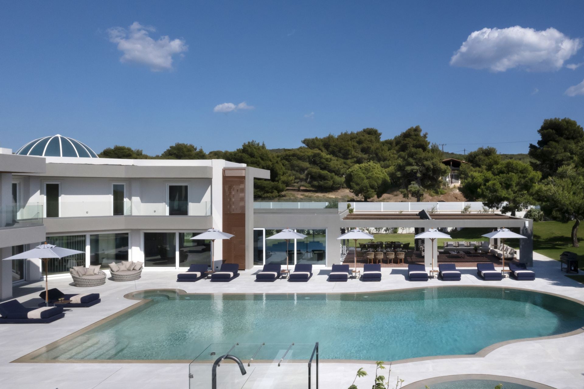 Villa Utopia - Image 1