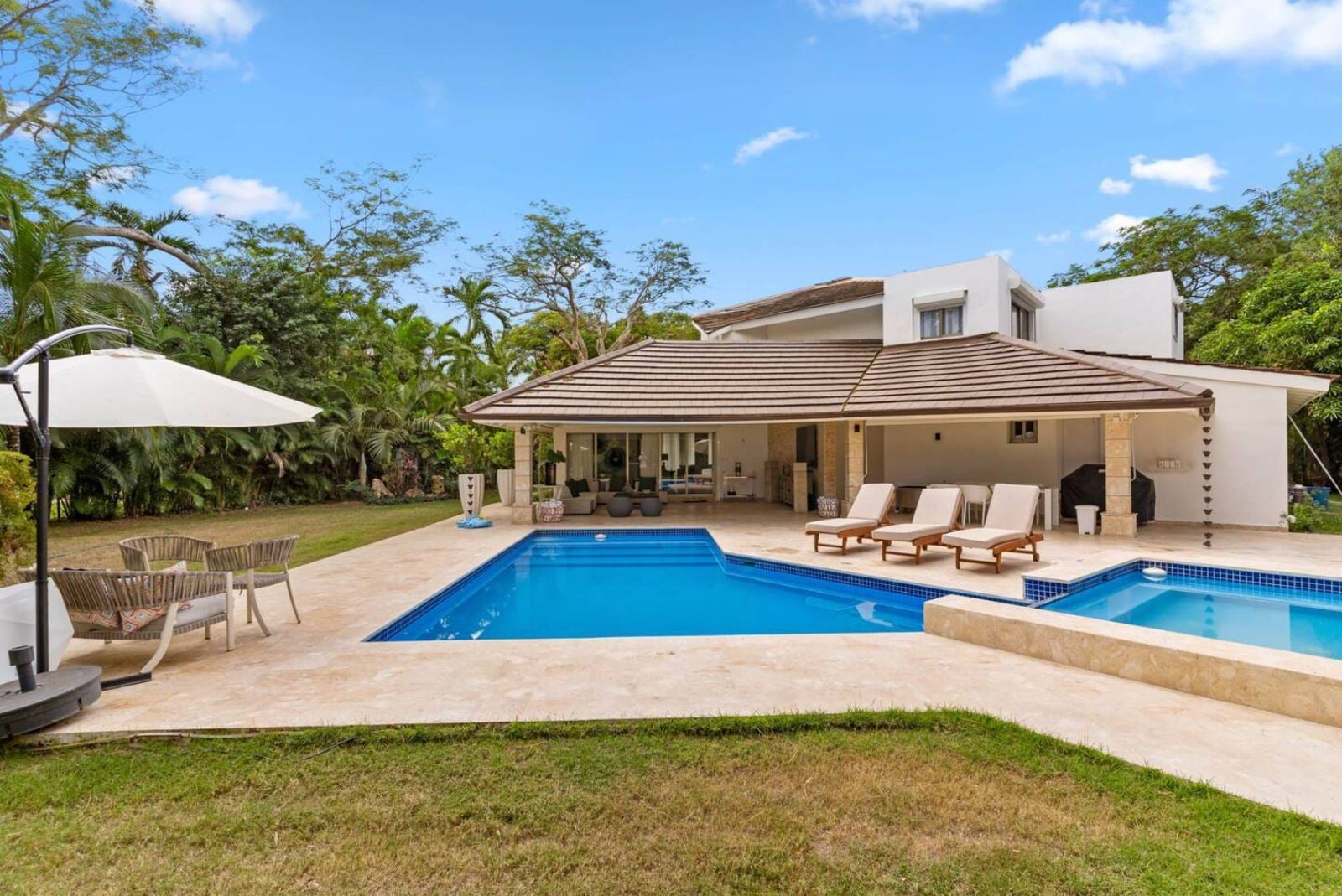 Villa Carol - Image 1