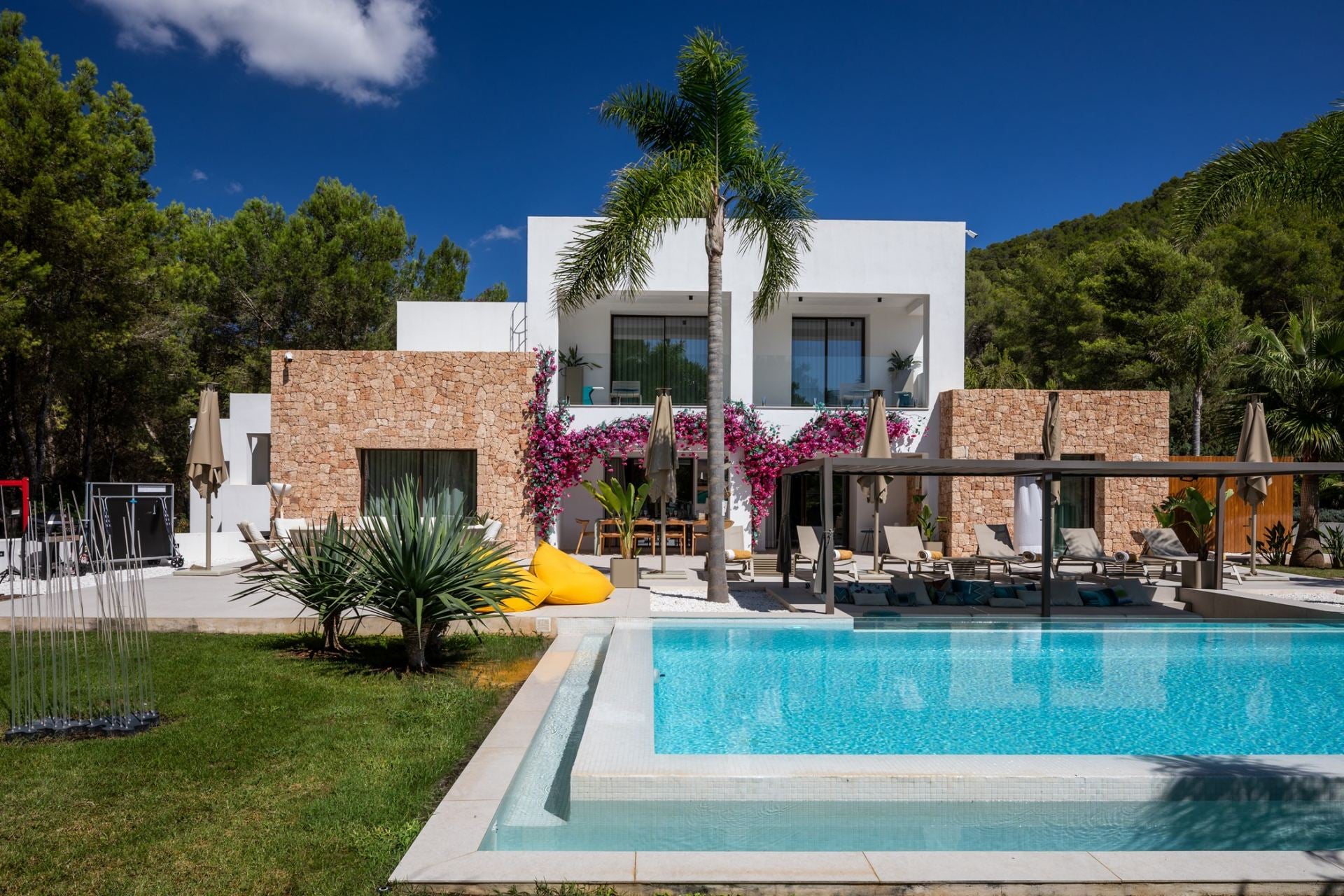Villa Aza - Image 1