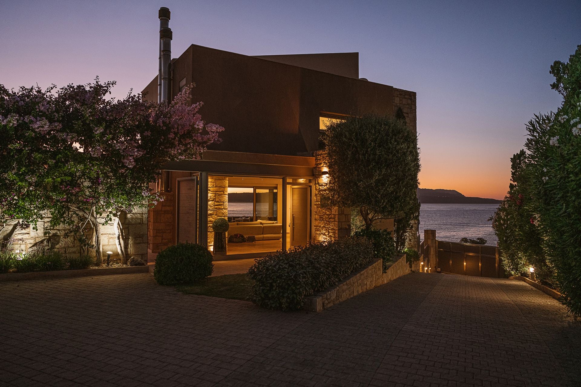 Almyra Residence - Image 1